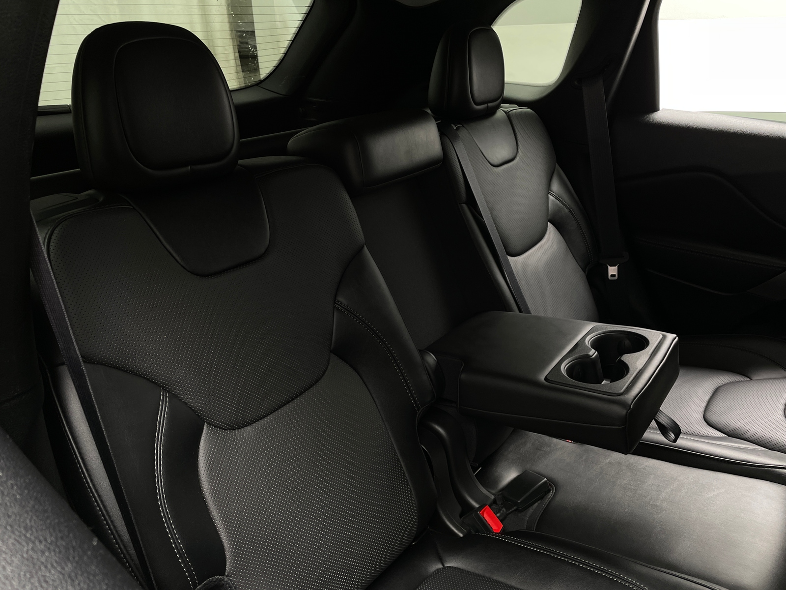 Thumbnail: 2022 Jeep Cherokee - 5