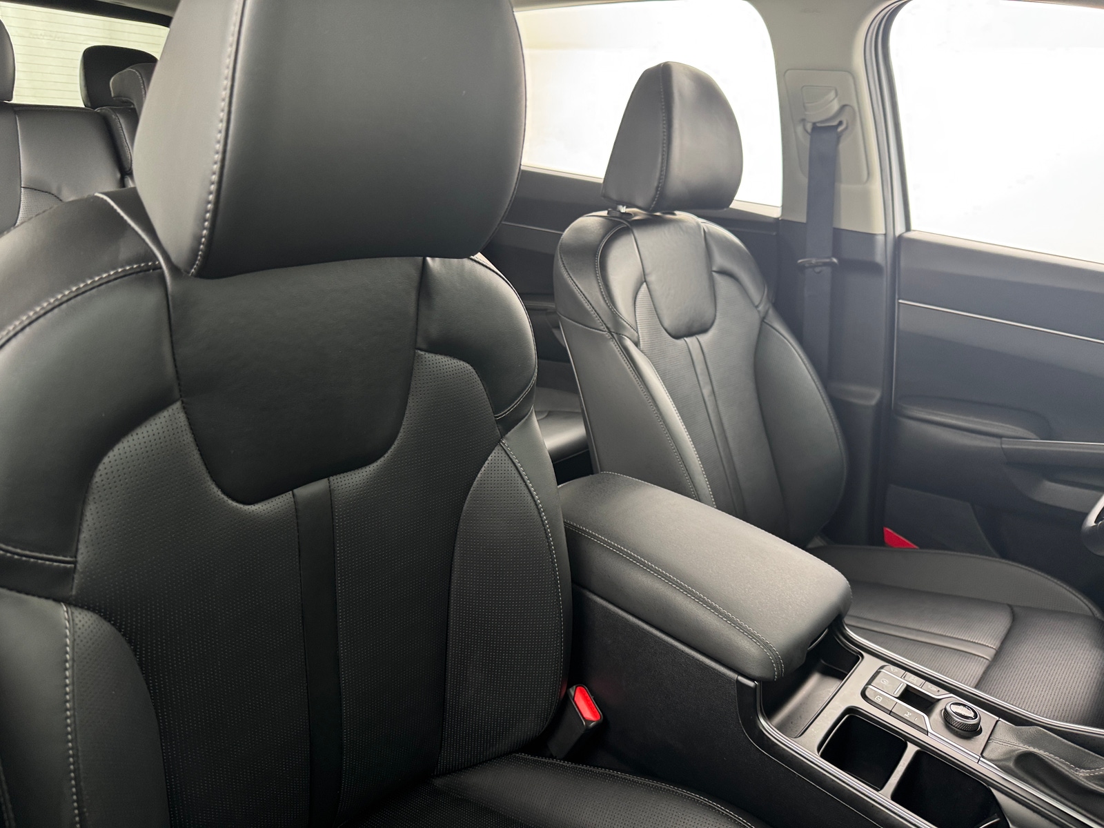 Thumbnail: 2025 Kia Sorento - 2