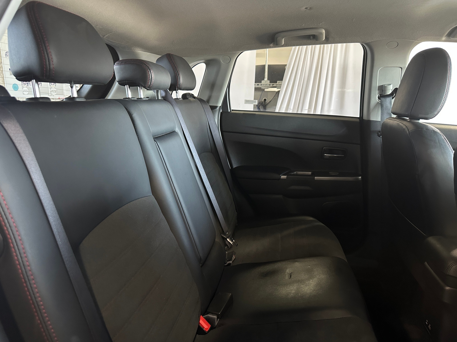 Thumbnail: 2024 Mitsubishi Outlander Sport - 5