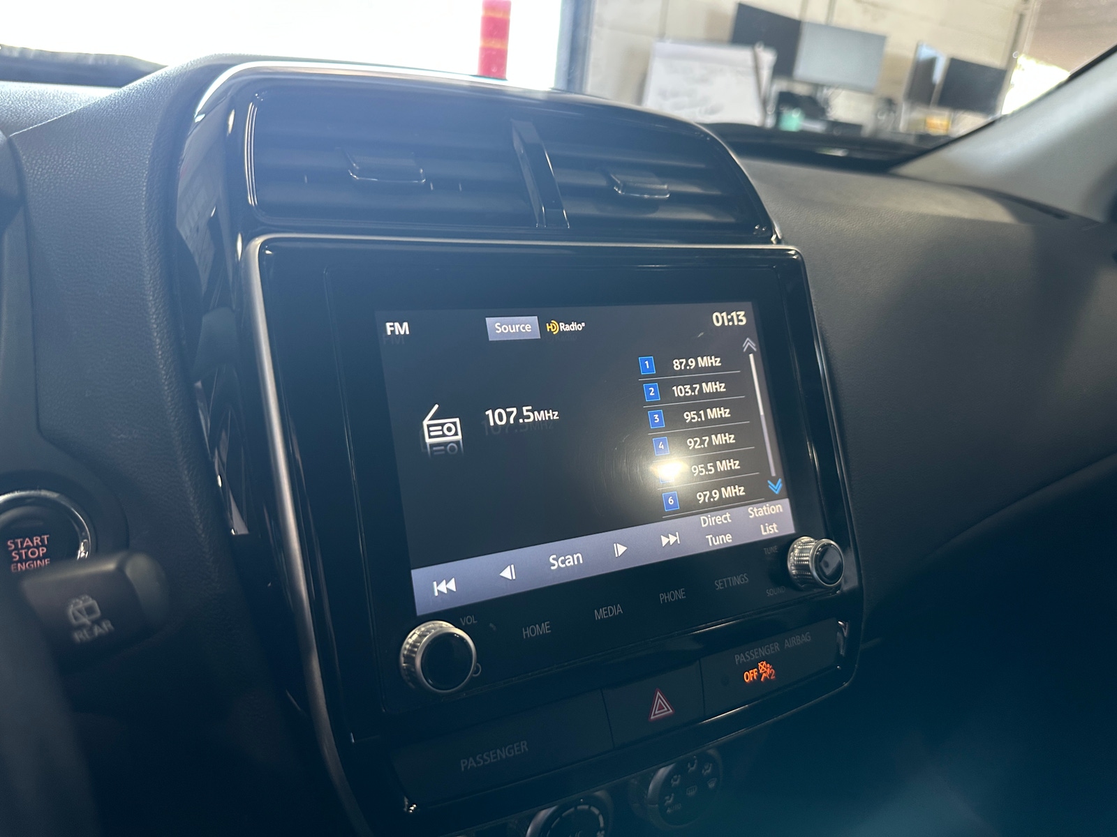 Thumbnail: 2024 Mitsubishi Outlander Sport - 3