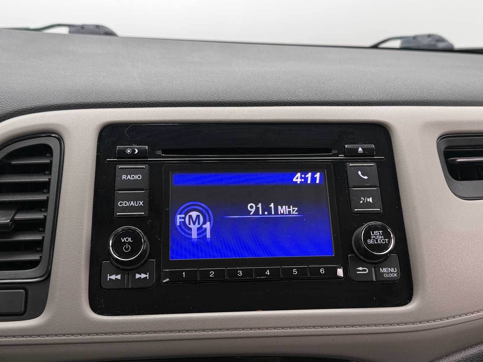 Thumbnail: 2018 Honda HR-V - 4