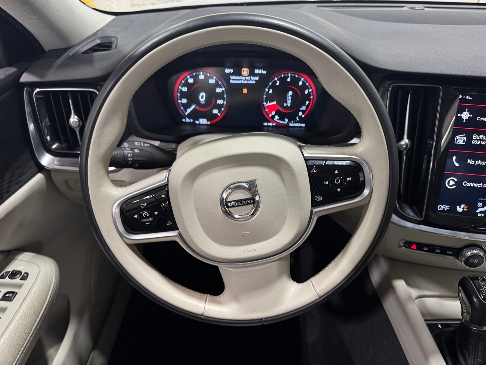 Thumbnail: 2020 Volvo S60 - 4