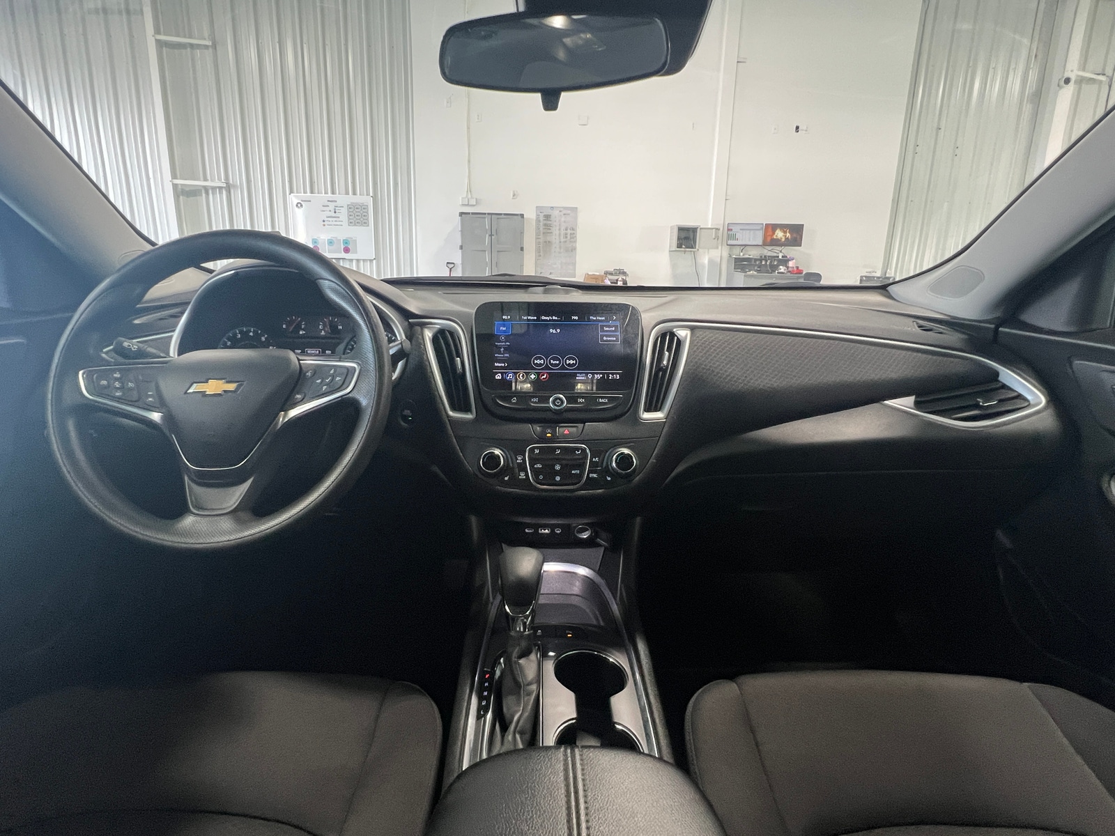 Thumbnail: 2024 Chevrolet Malibu - 3