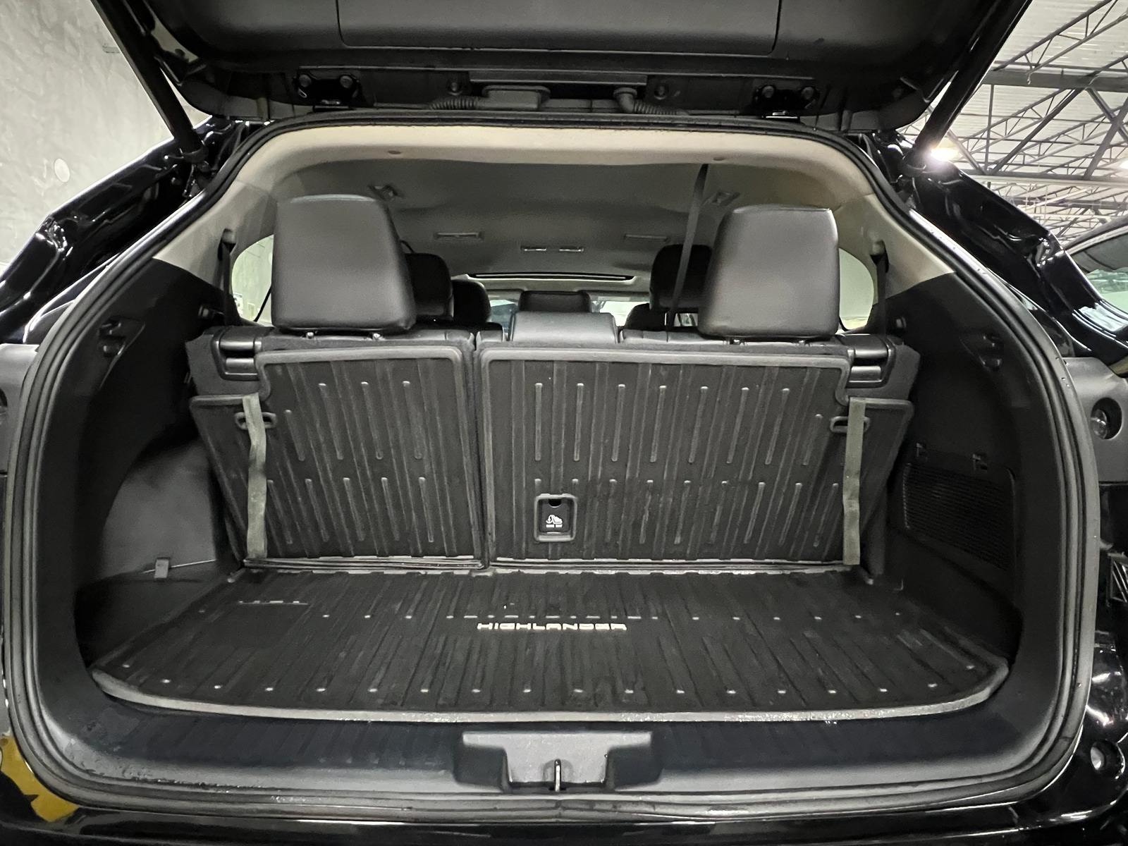 Thumbnail: 2022 Toyota Highlander - 6