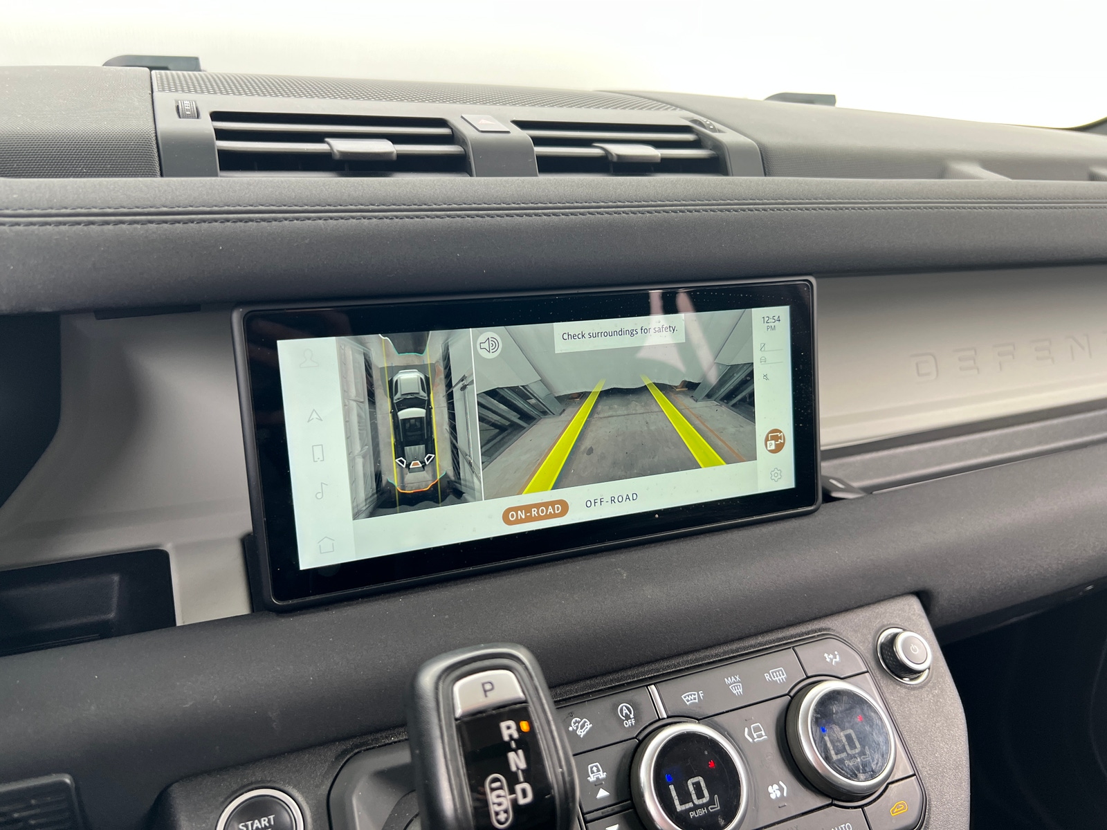 Thumbnail: 2020 Land Rover Defender - 3