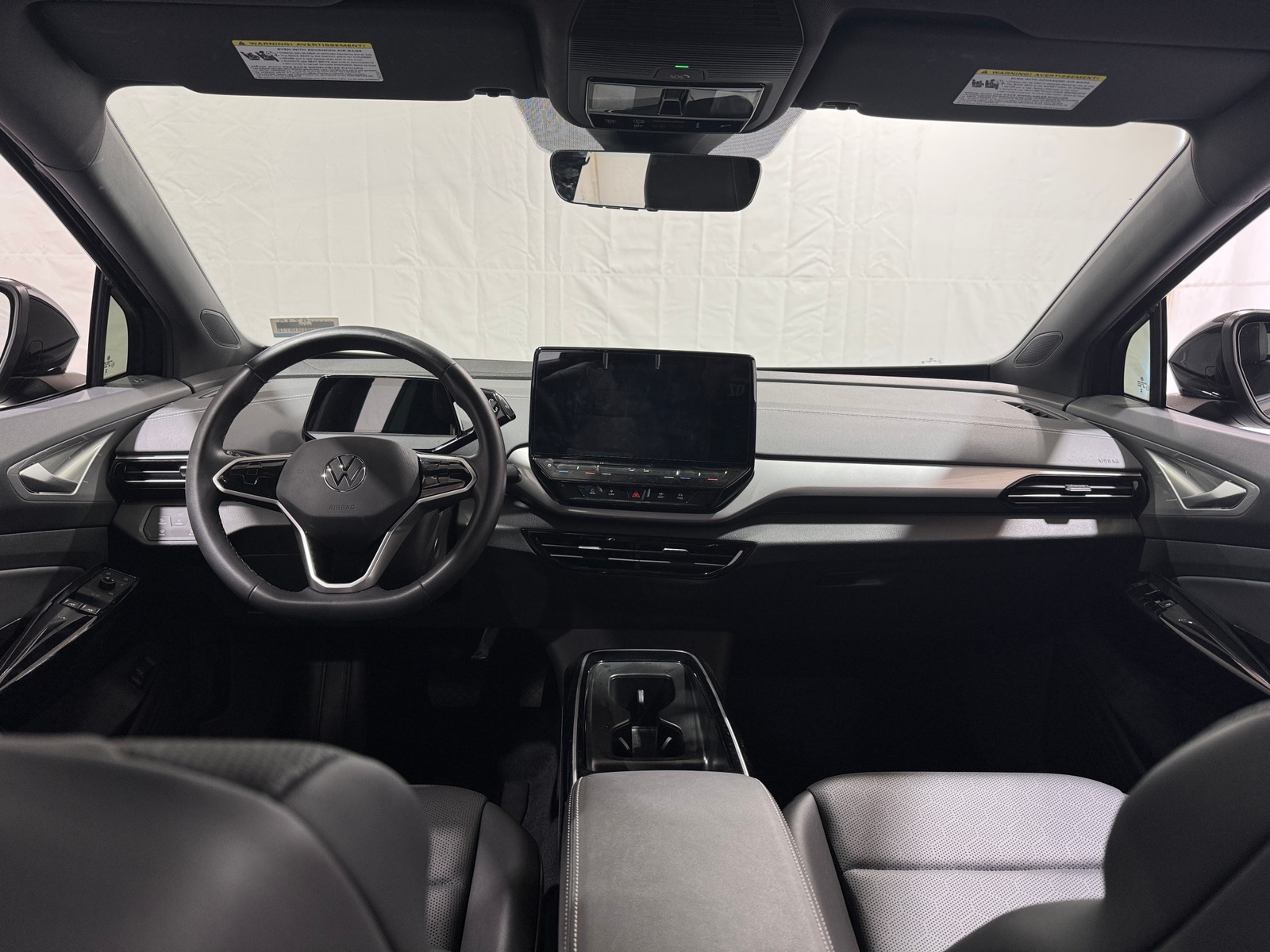 Thumbnail: 2023 Volkswagen ID.4 - 2