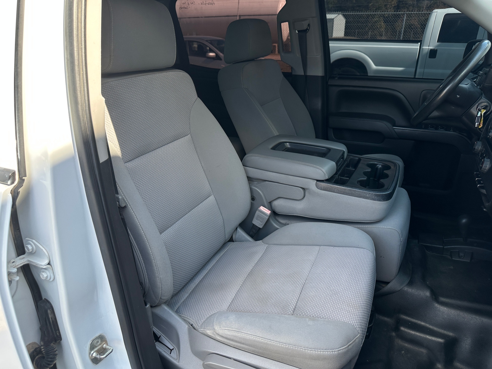 Thumbnail: 2018 Chevrolet Silverado 1500 - 2