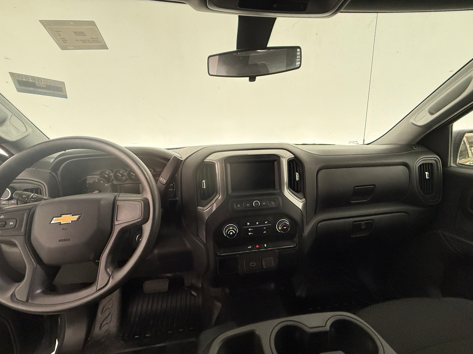 Thumbnail: 2020 Chevrolet Silverado 1500 - 3