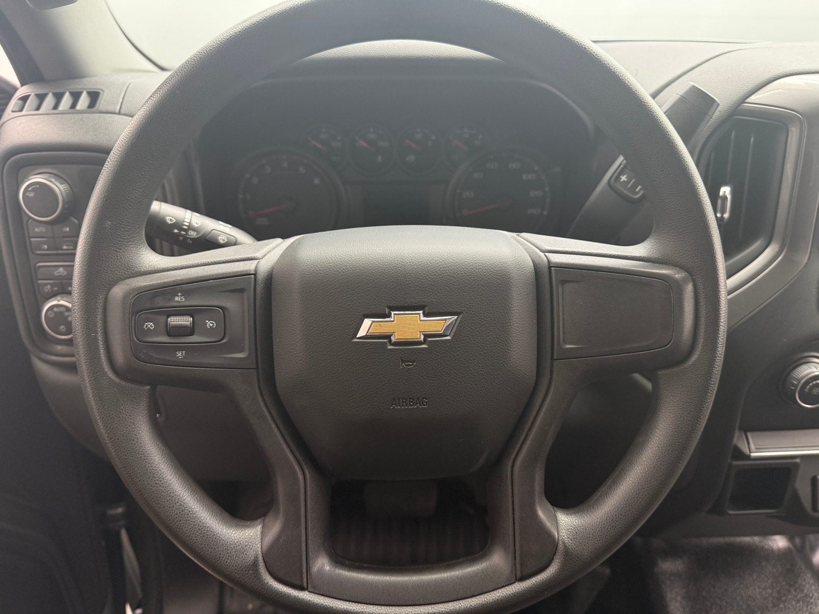 Thumbnail: 2020 Chevrolet Silverado 1500 - 5