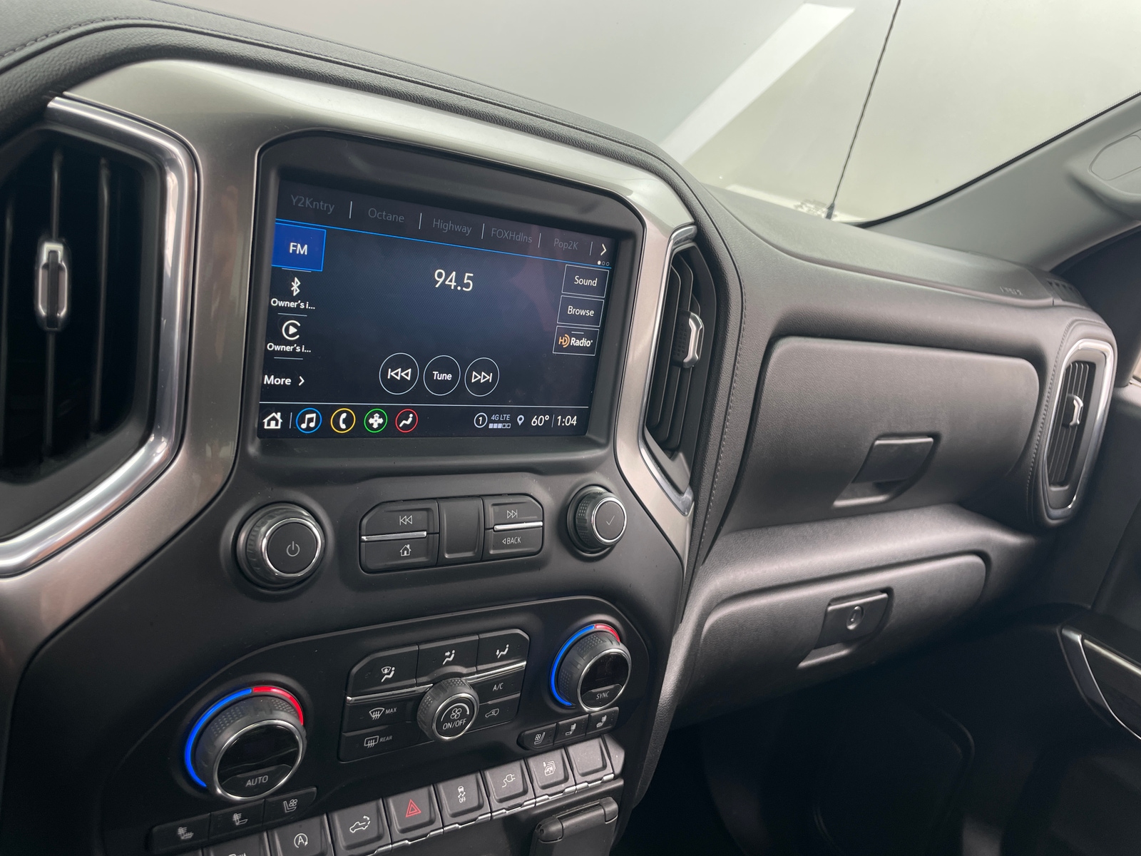 Thumbnail: 2021 Chevrolet Silverado 1500 - 3