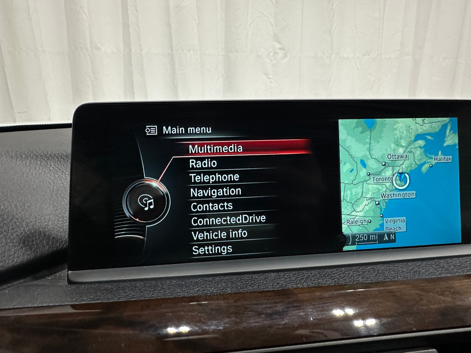 Thumbnail: 2016 BMW 4 Series - 3