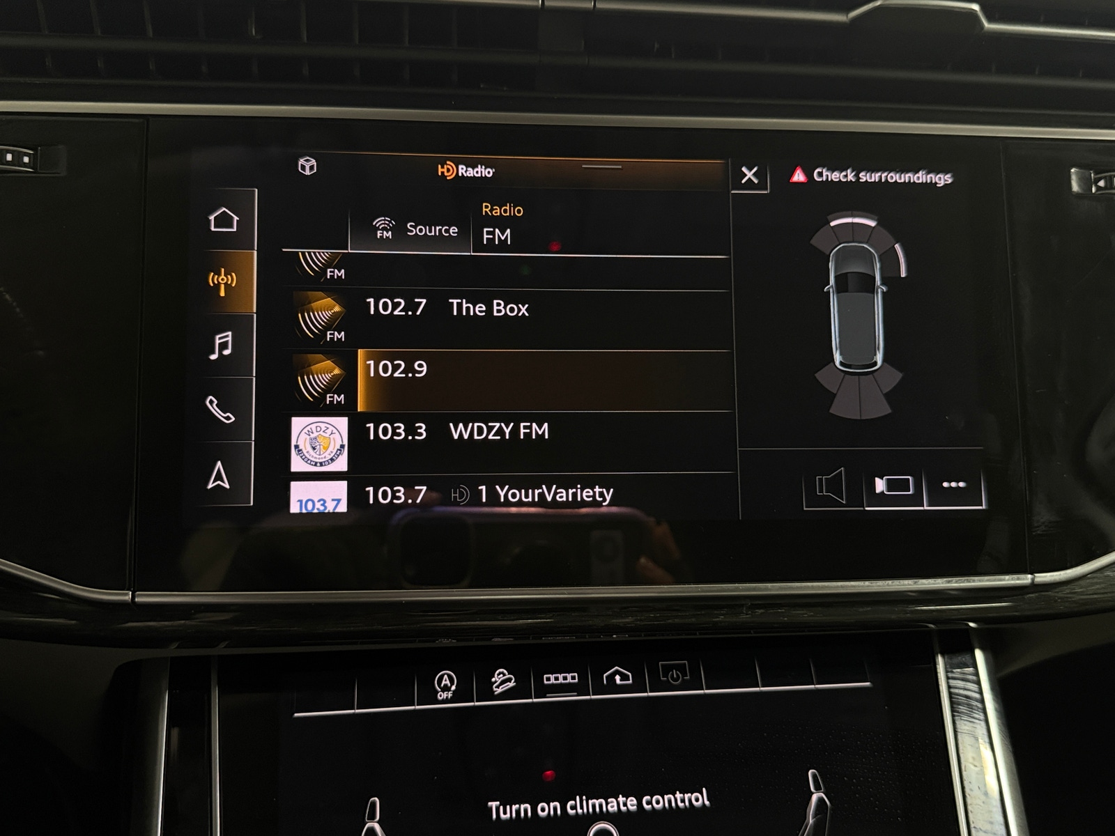 Thumbnail: 2021 Audi Q7 - 3