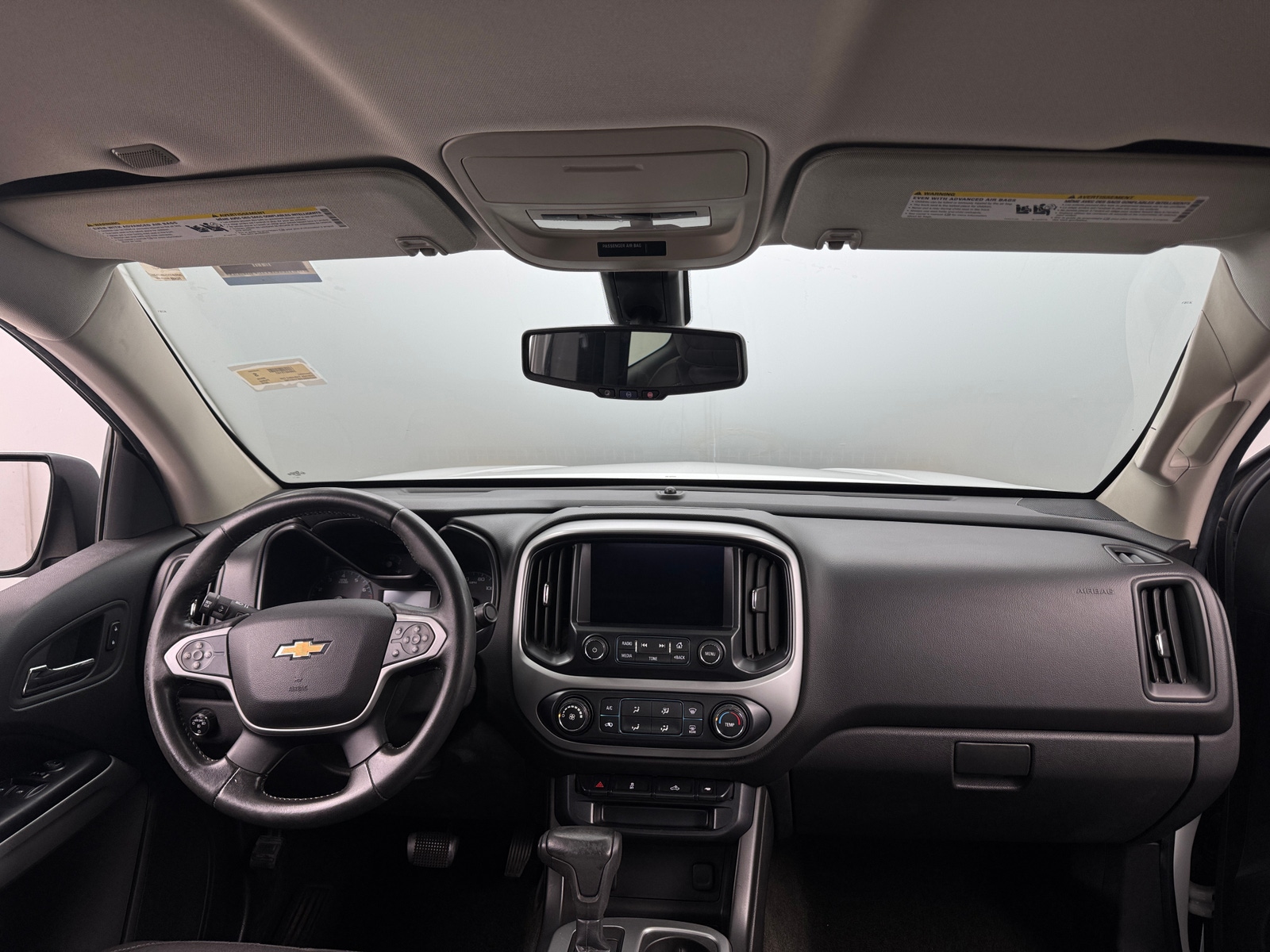 Thumbnail: 2015 Chevrolet Colorado - 3