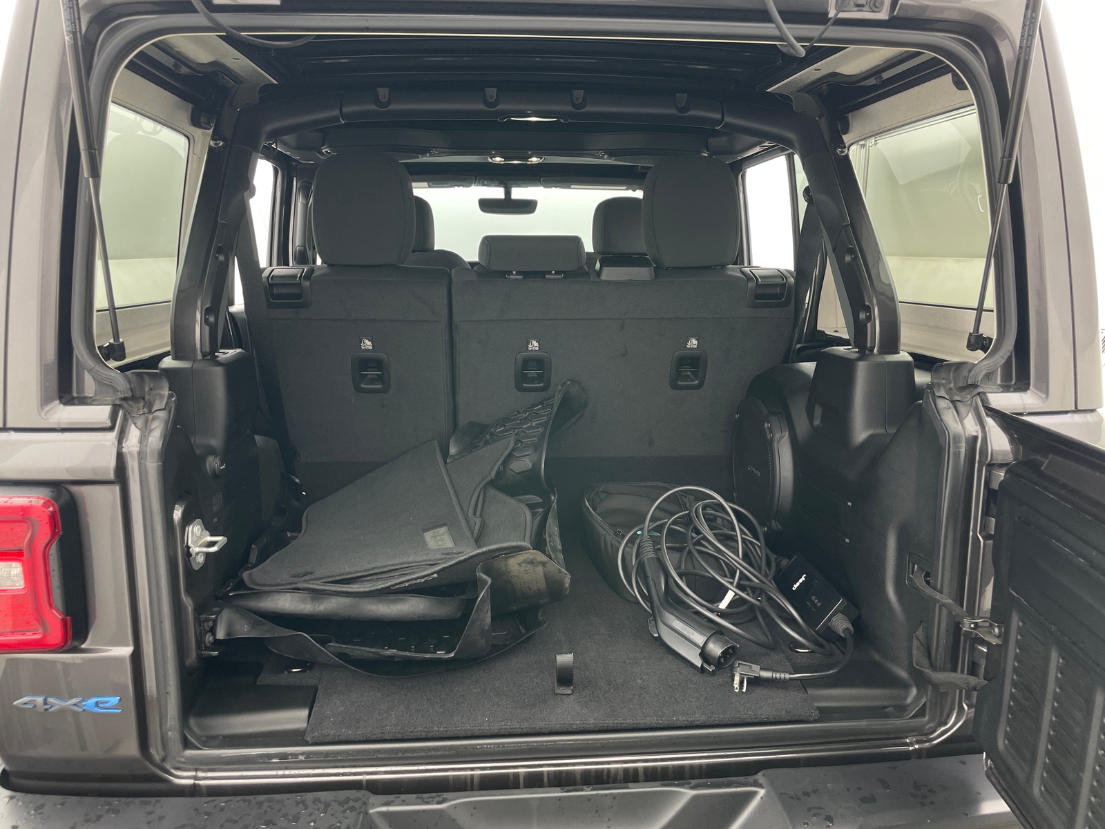 Thumbnail: 2021 Jeep Wrangler - 7