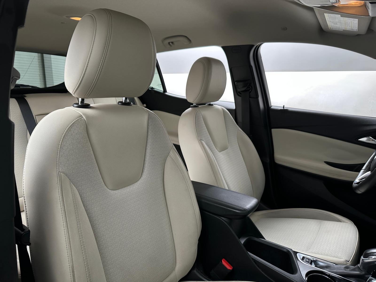 Thumbnail: 2022 Buick Encore GX - 2