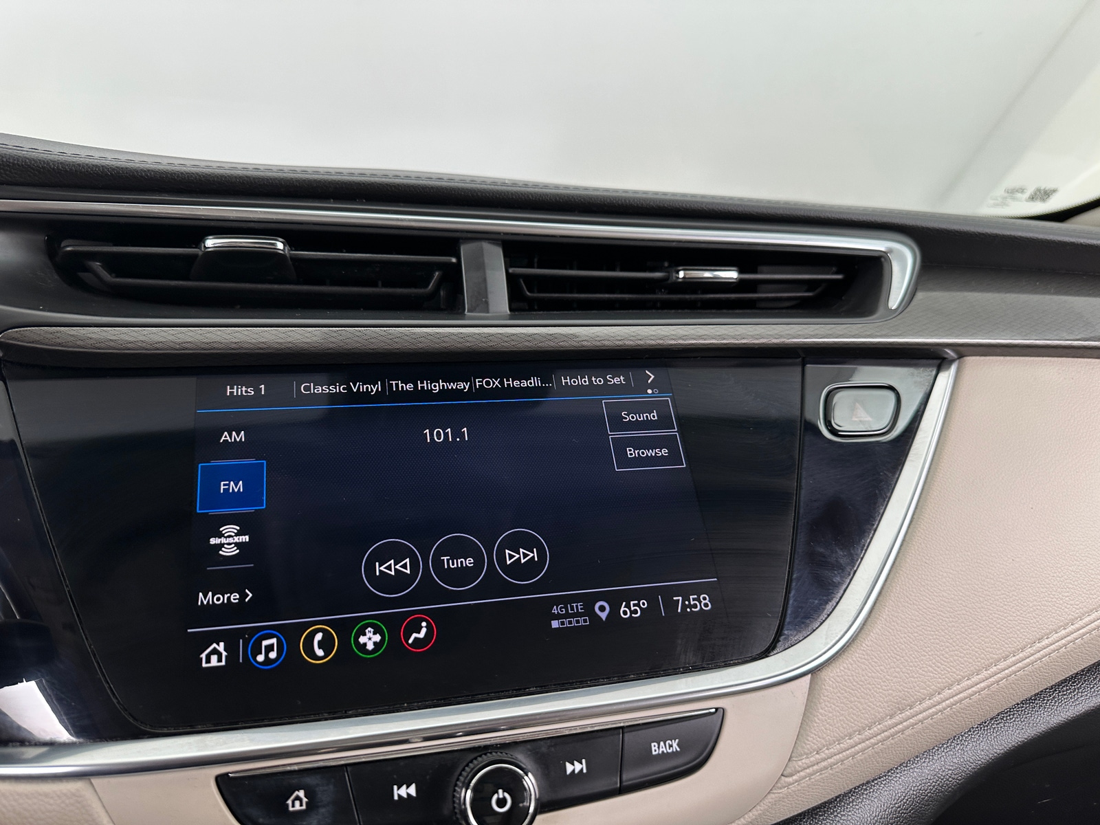 Thumbnail: 2022 Buick Encore GX - 4