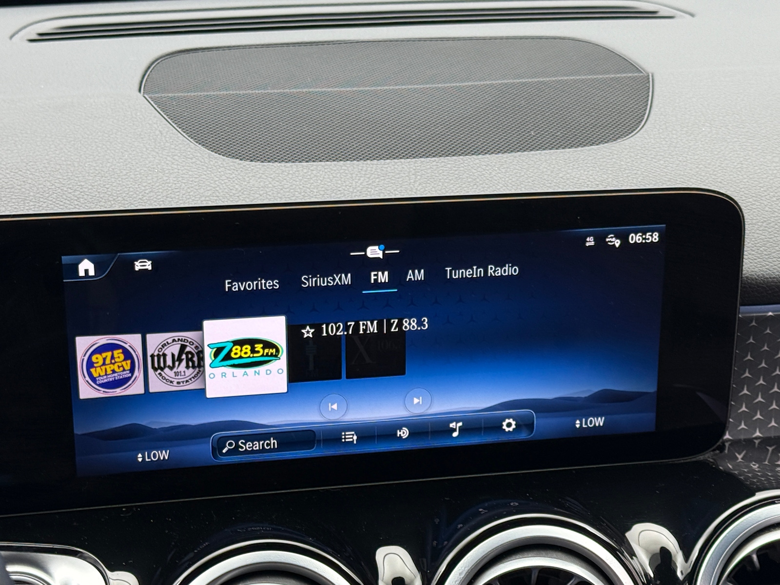 Thumbnail: 2025 Mercedes-Benz GLB - 3