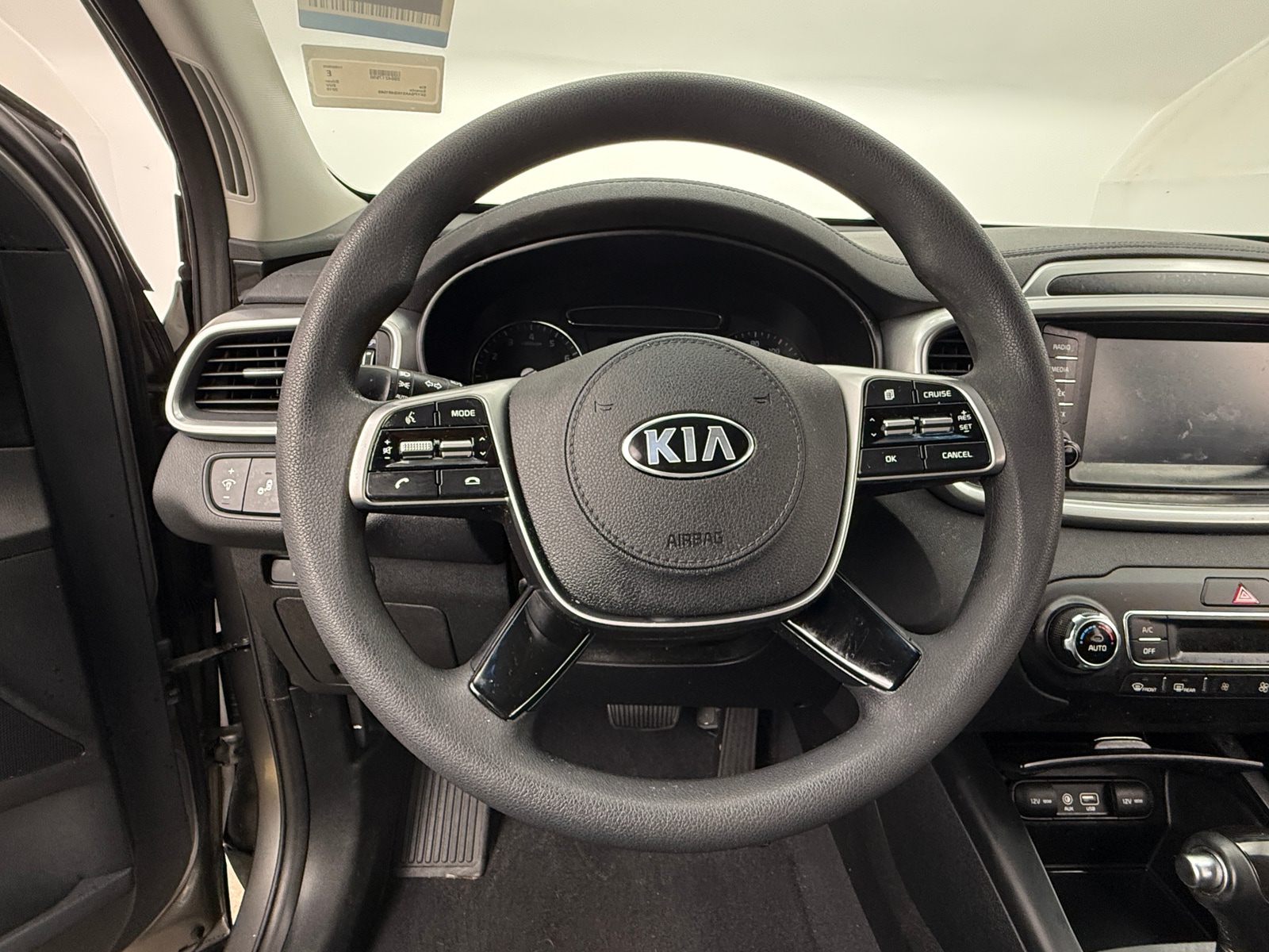 Thumbnail: 2019 Kia Sorento - 5