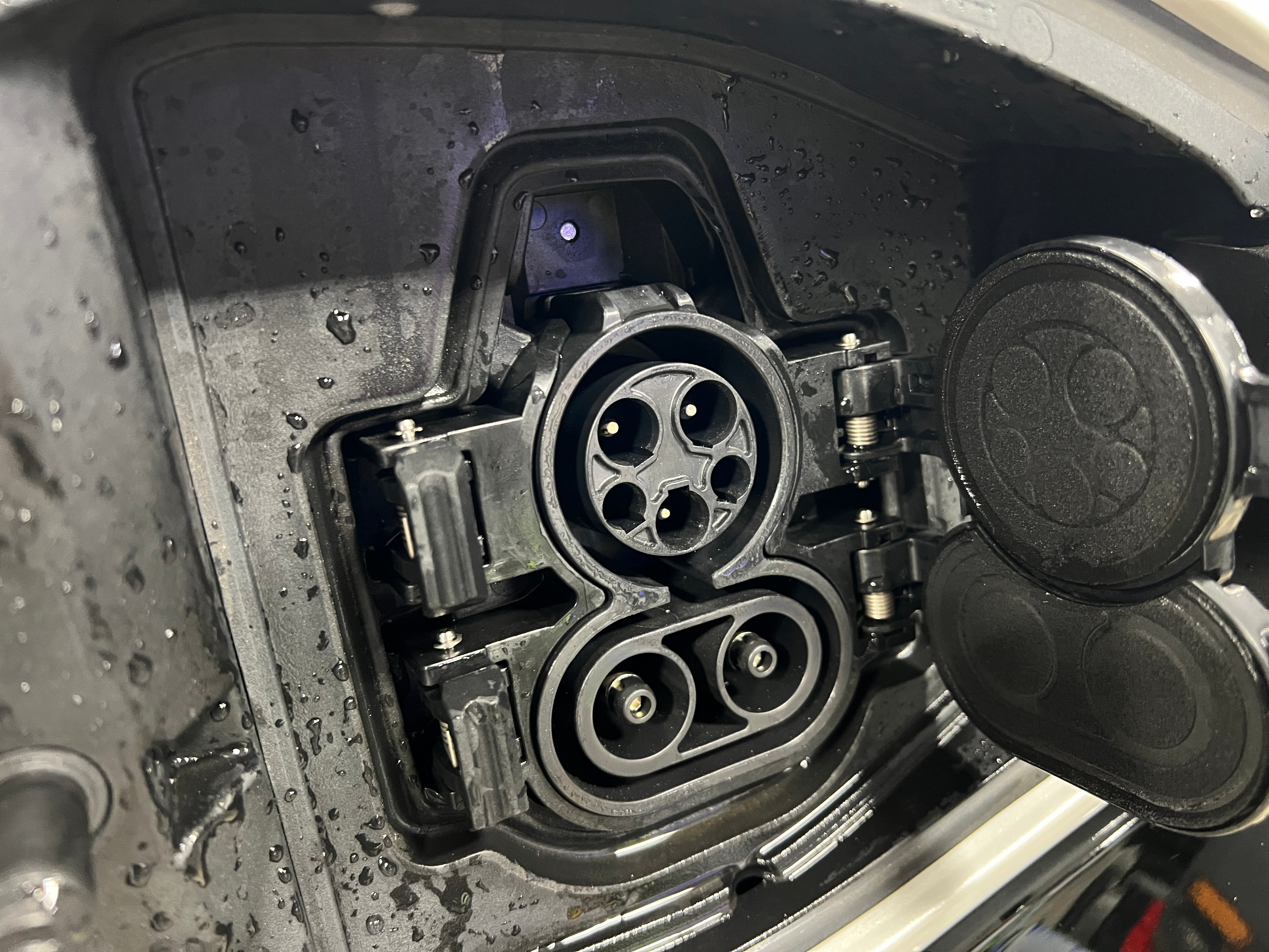 Used 2024 Nissan ARIYA Evolve+ with VIN JN1BF0BA6RM431111 for sale in Auburn, WA