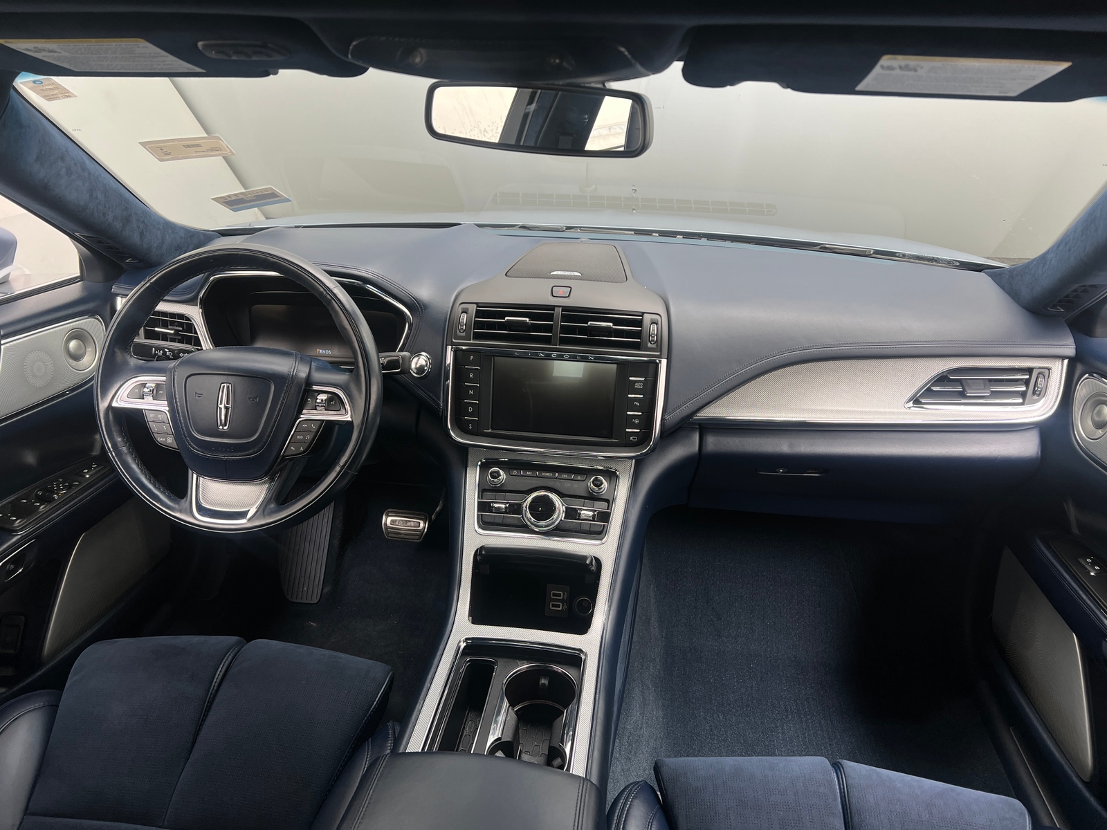 Thumbnail: 2020 Lincoln Continental - 2