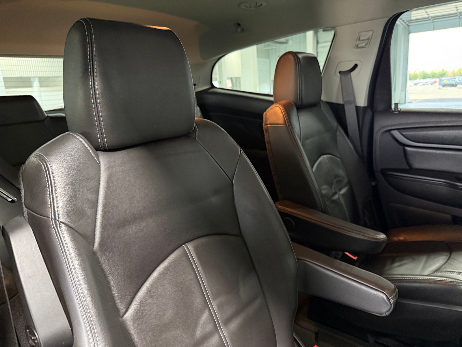 Thumbnail: 2017 Chevrolet Traverse - 5