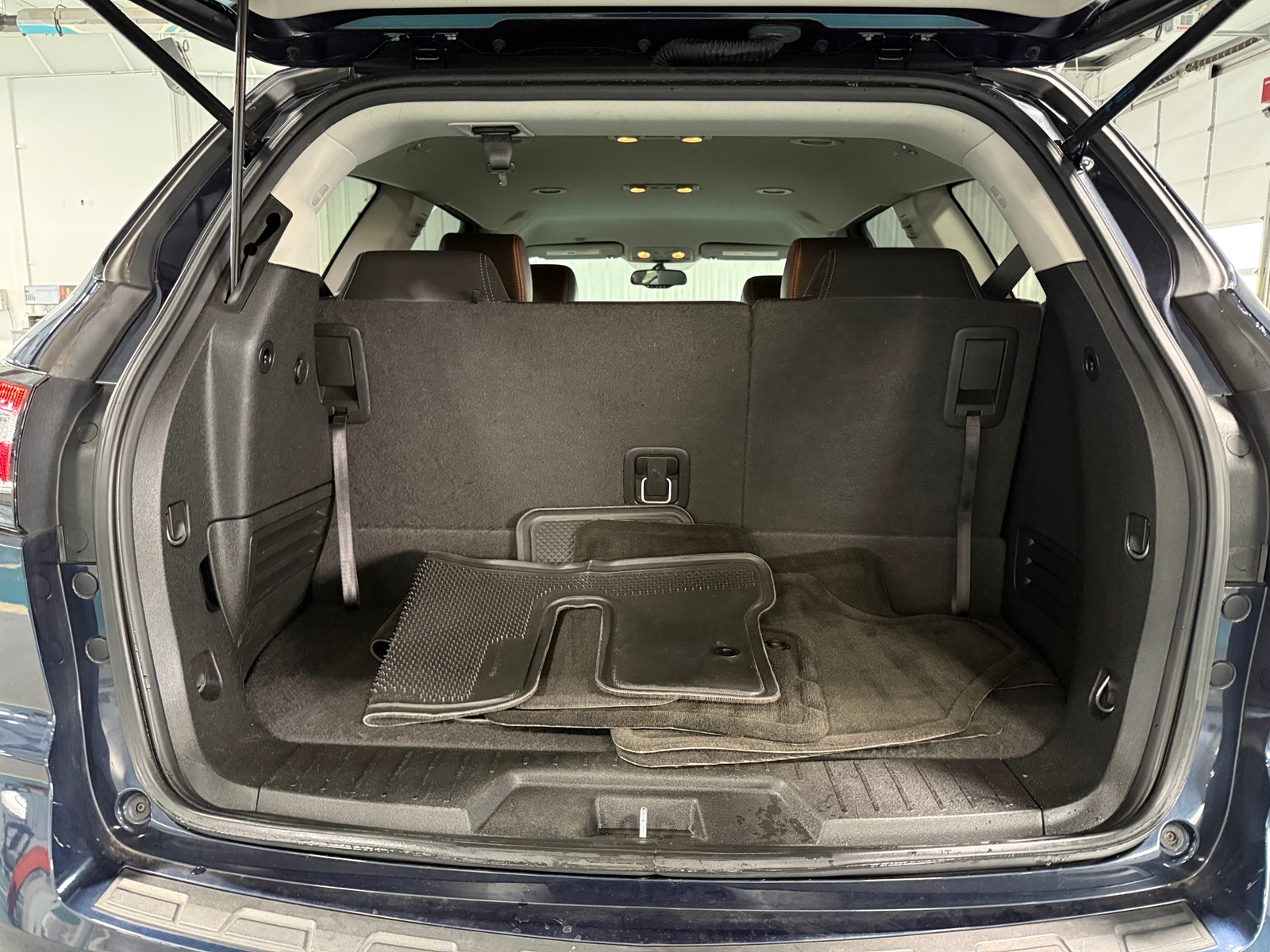 Thumbnail: 2017 Chevrolet Traverse - 6