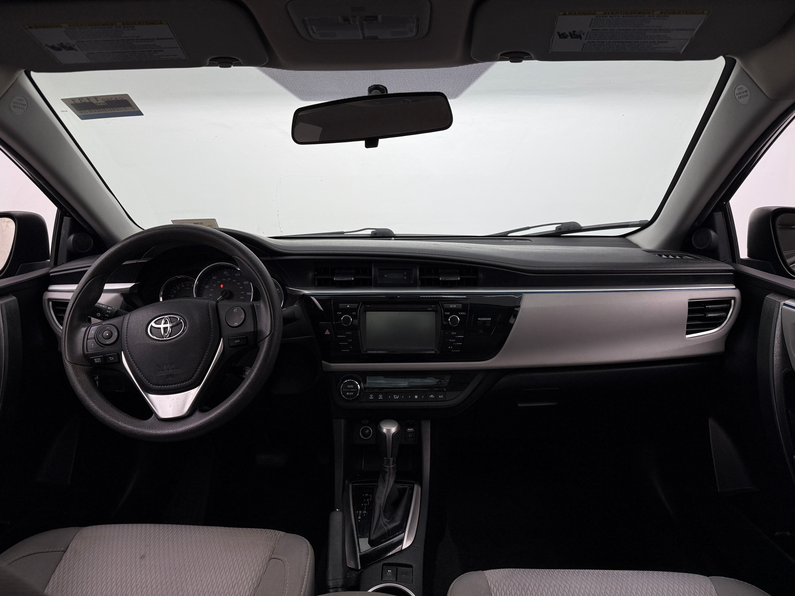 Thumbnail: 2015 Toyota Corolla - 3