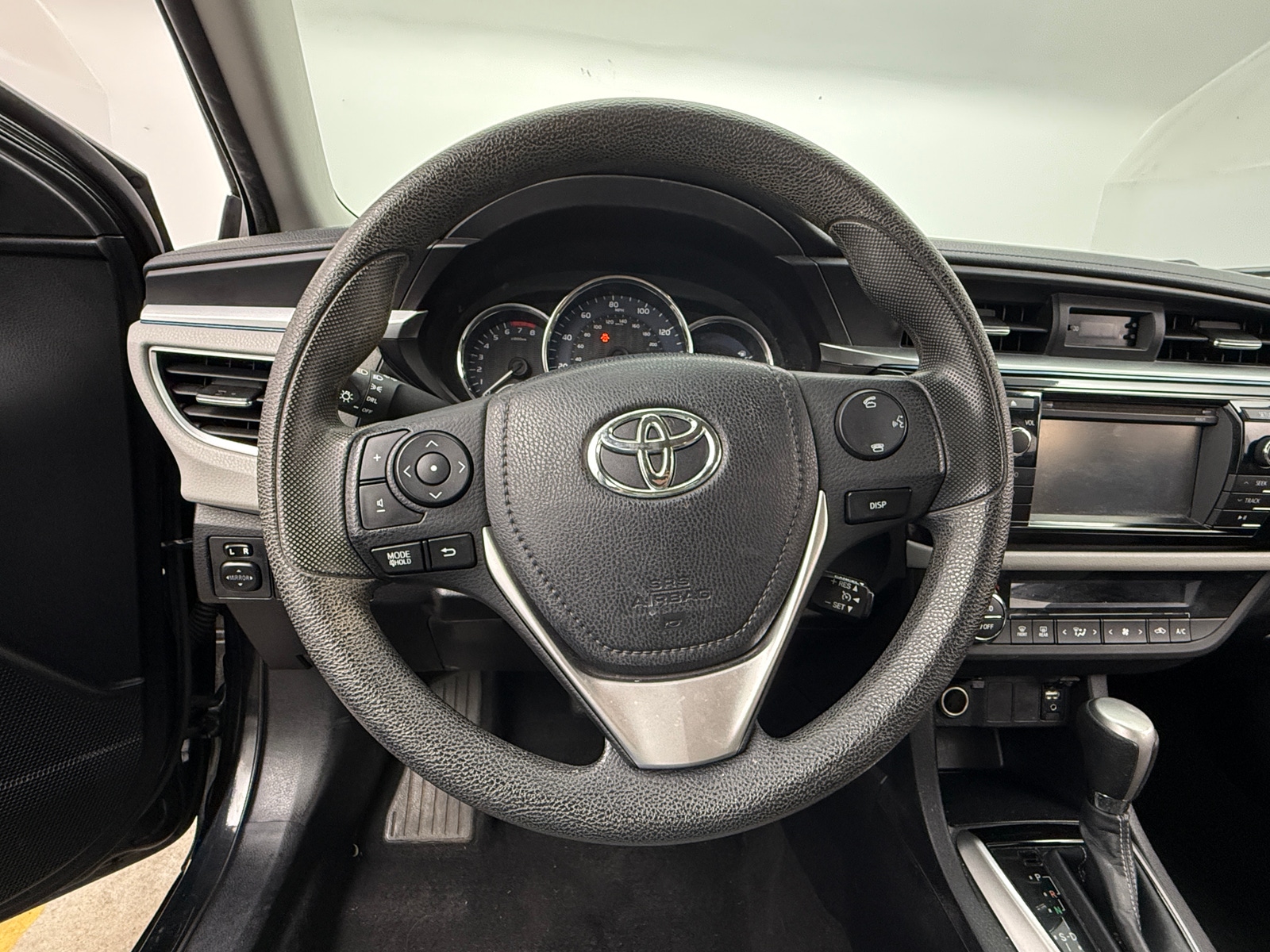 Thumbnail: 2015 Toyota Corolla - 5