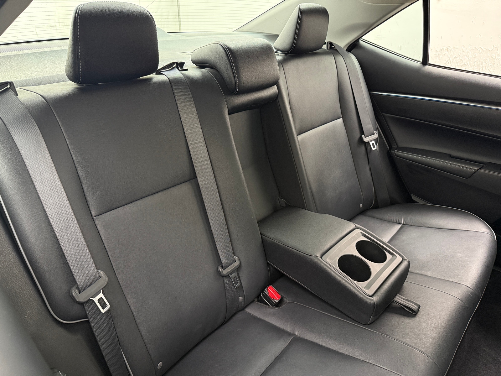 Thumbnail: 2016 Toyota Corolla - 6