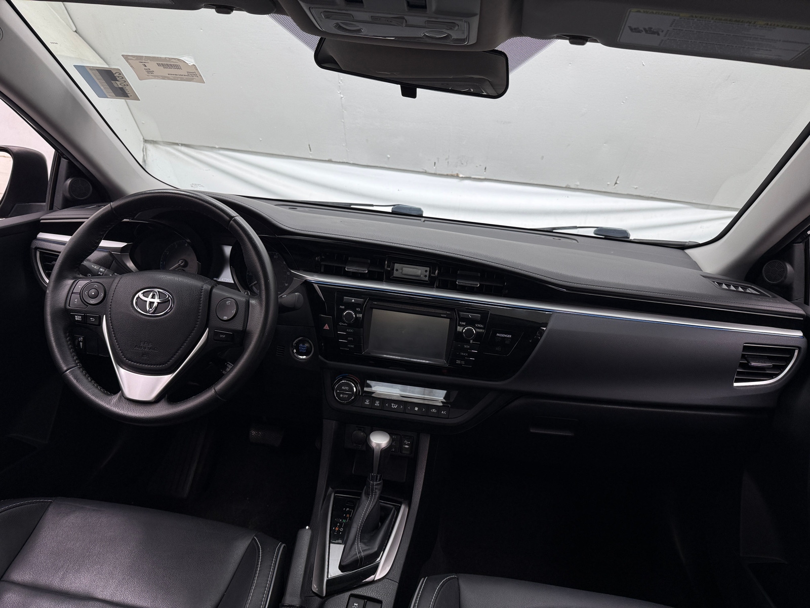 Thumbnail: 2016 Toyota Corolla - 3