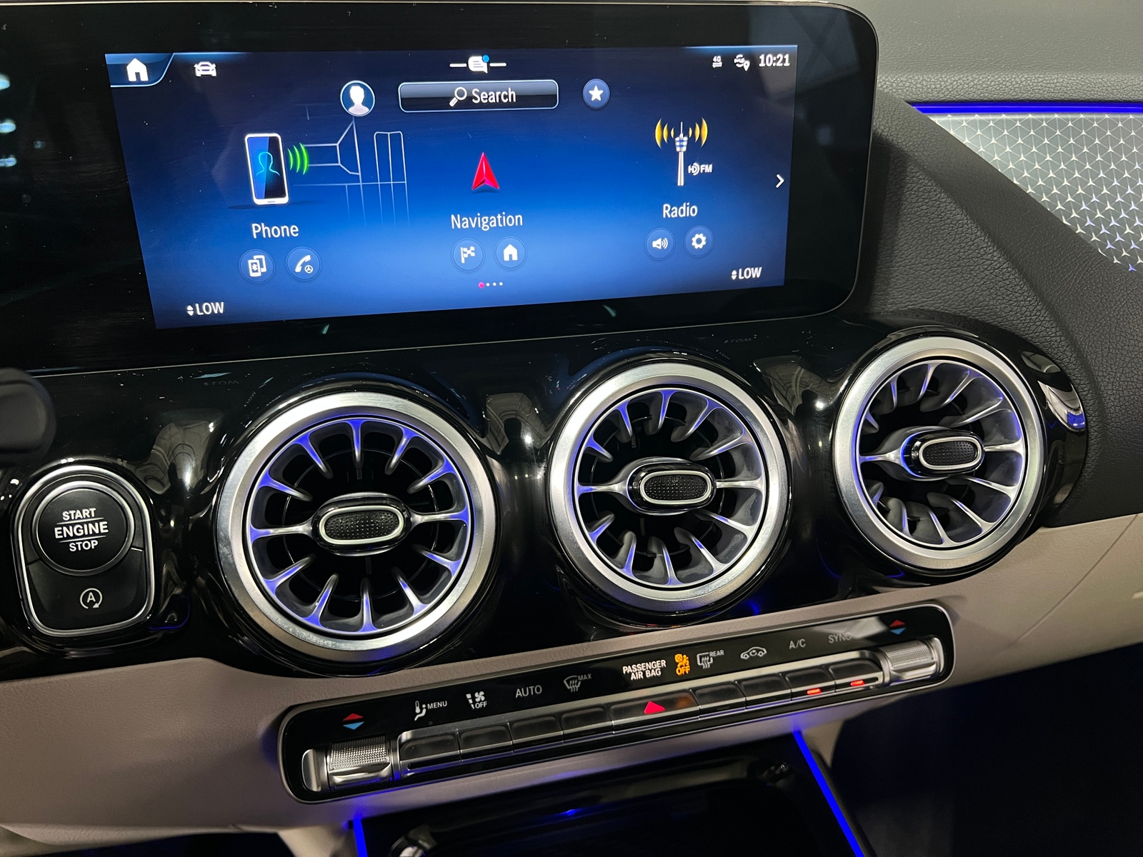 Thumbnail: 2025 Mercedes-Benz GLA - 3