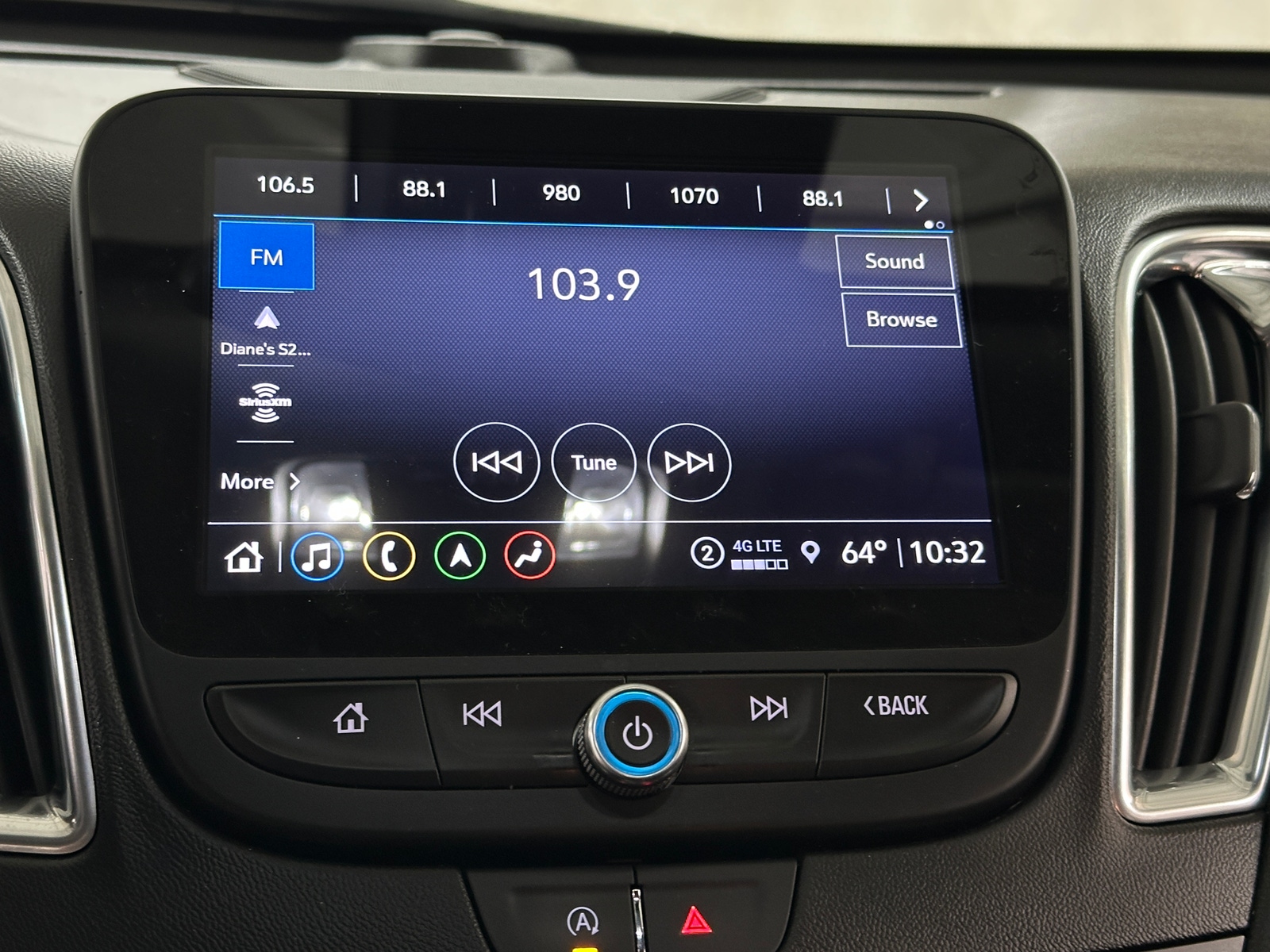 Thumbnail: 2023 Chevrolet Malibu - 3