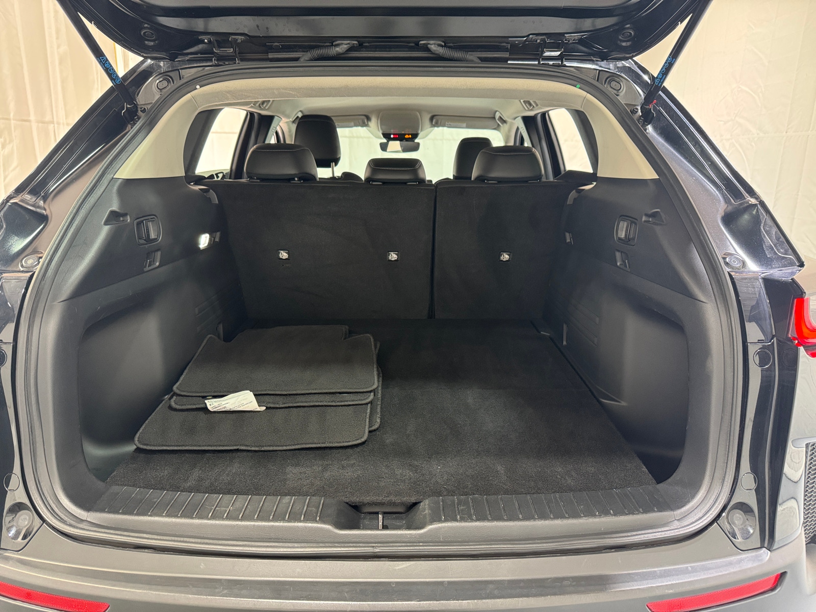 Thumbnail: 2025 Mazda CX-50 - 6