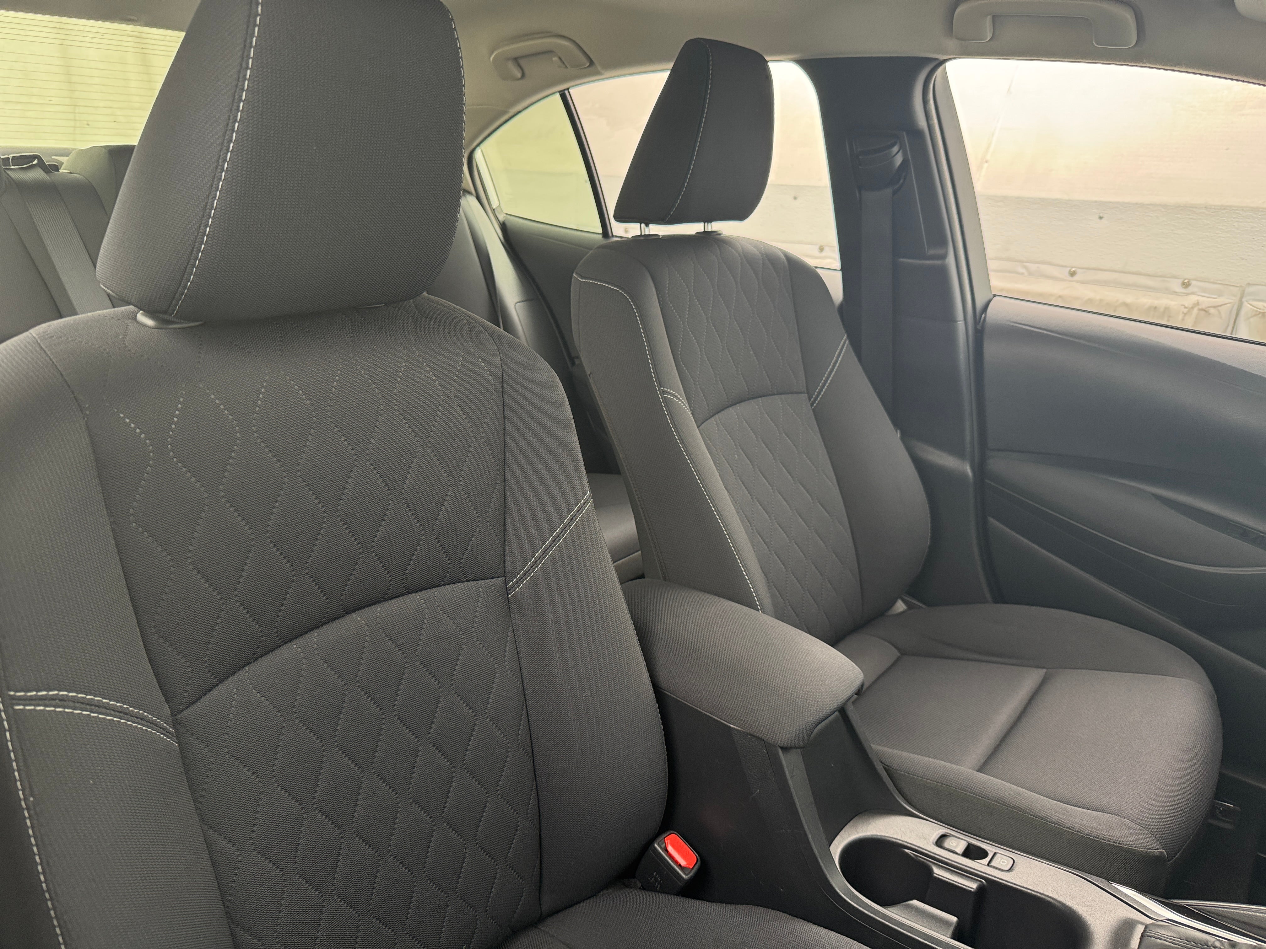 Used 2024 Toyota Corolla LE with VIN JTDBCMFE1RJ031887 for sale in Northfield, Minnesota