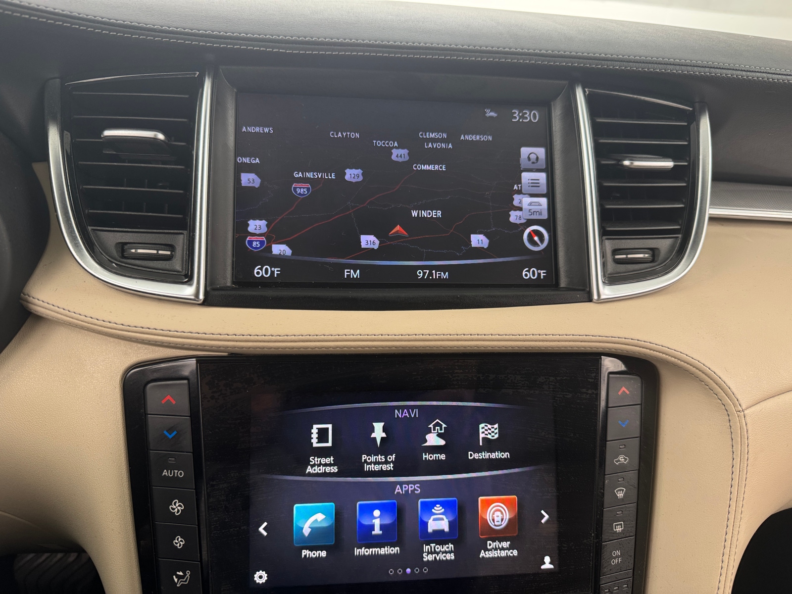 Thumbnail: 2019 INFINITI QX50 - 3