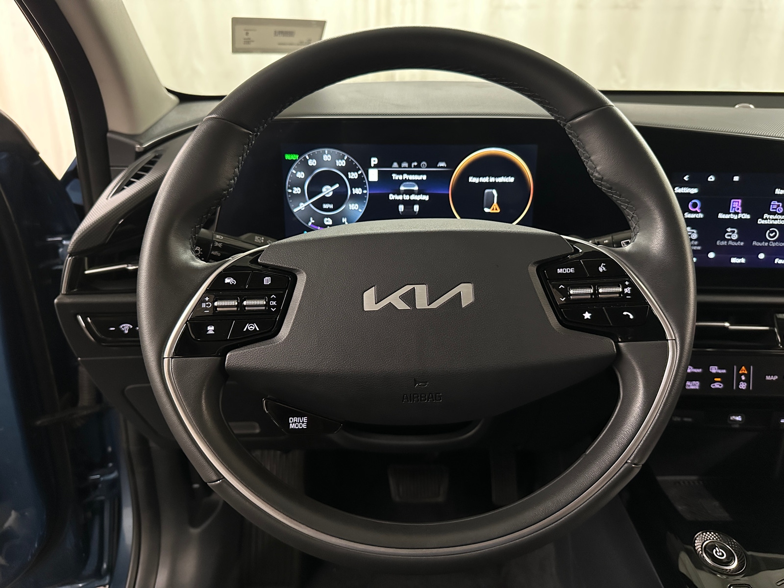 Thumbnail: 2024 Kia Niro - 4