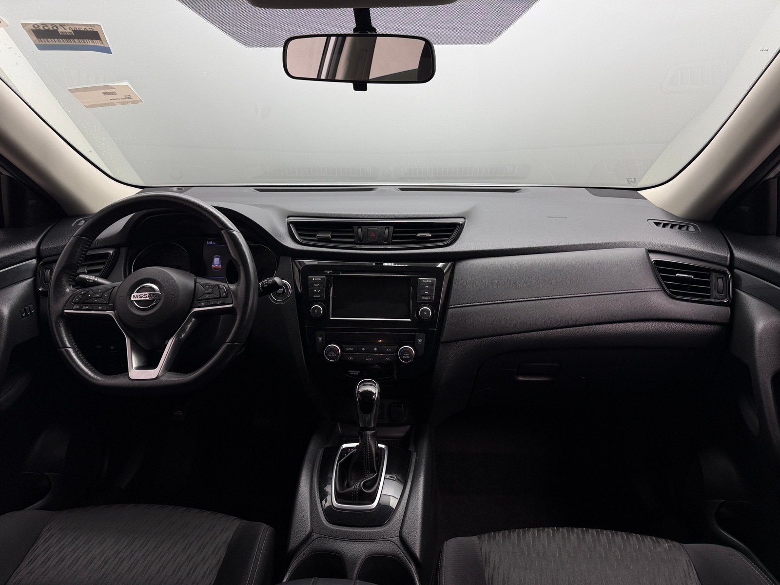 Thumbnail: 2018 Nissan Rogue - 3