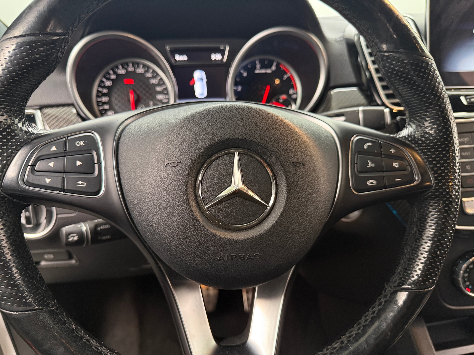 Thumbnail: 2018 Mercedes-Benz GLE - 4