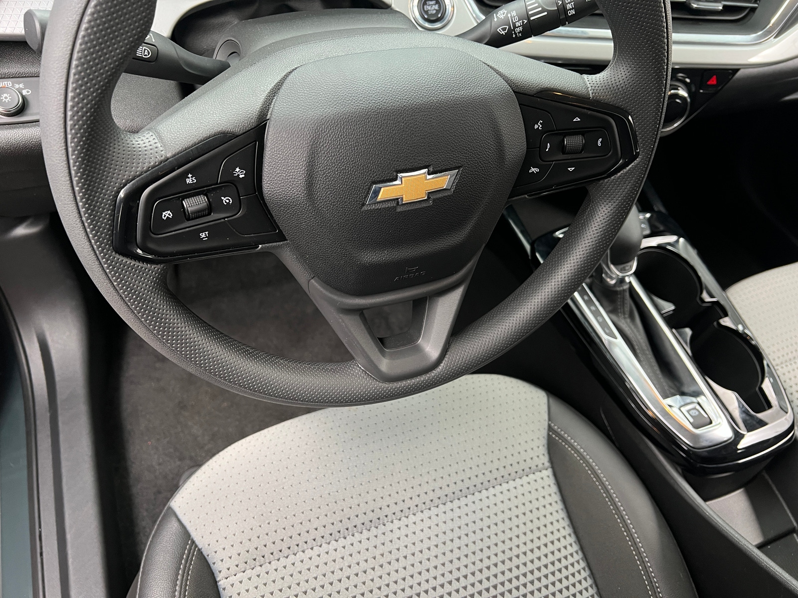 Thumbnail: 2025 Chevrolet Trax - 5