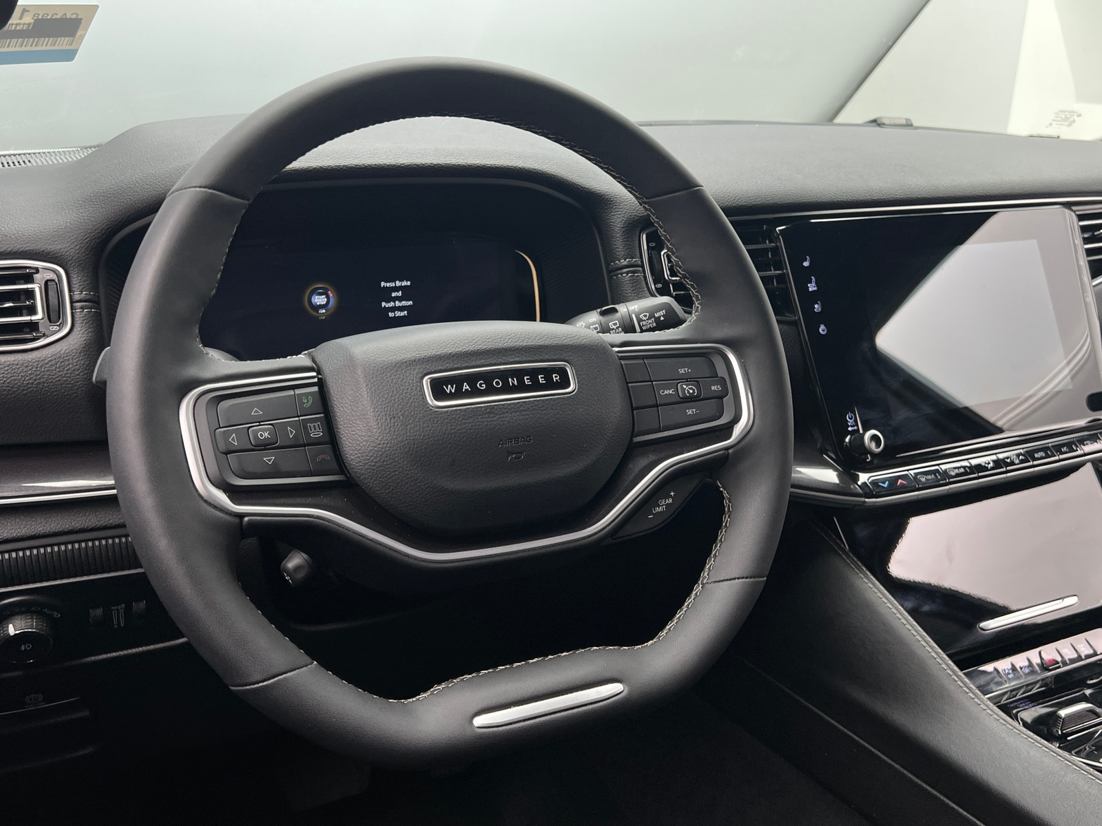 Thumbnail: 2024 Jeep Wagoneer - 4