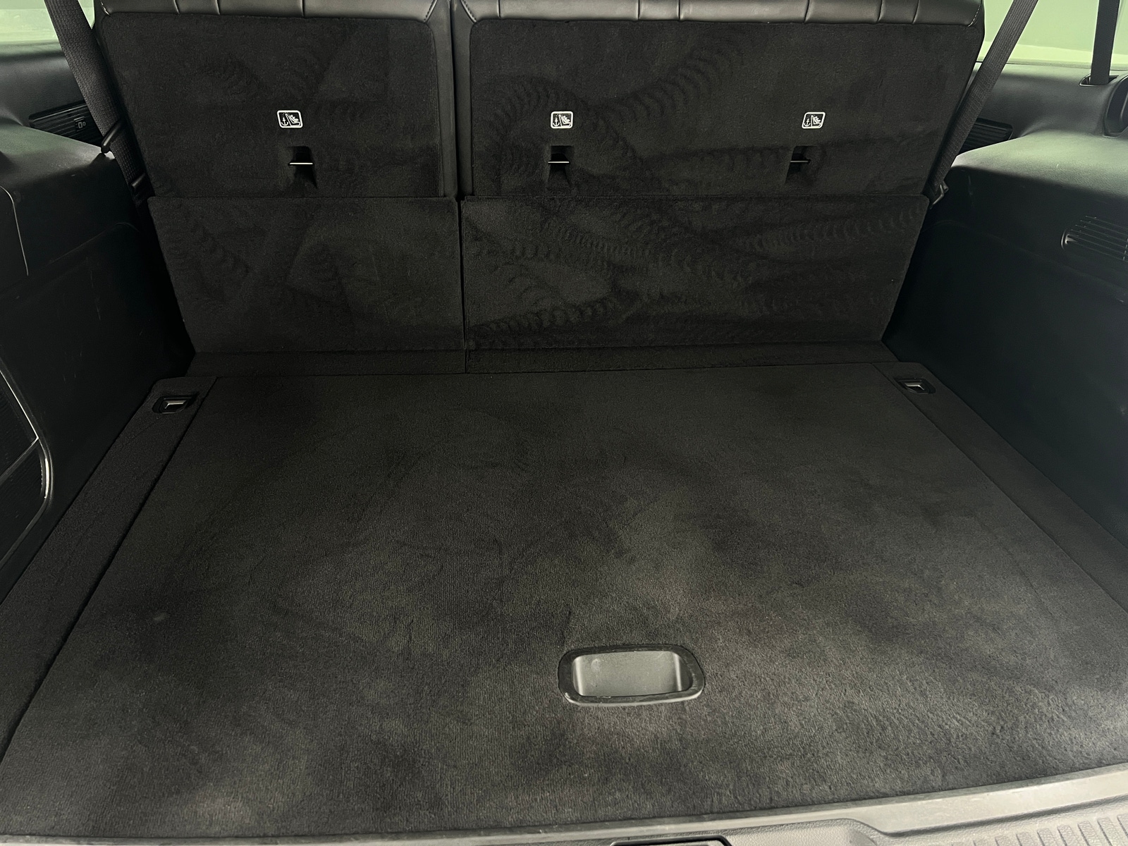 Thumbnail: 2024 Jeep Wagoneer - 6