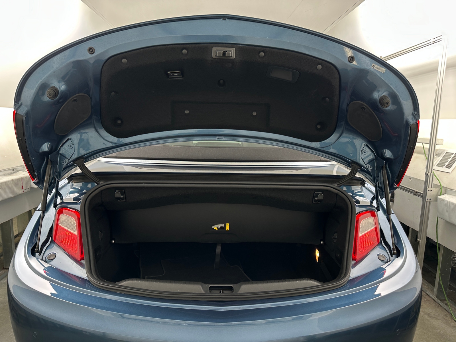 Thumbnail: 2016 Buick Cascada - 6