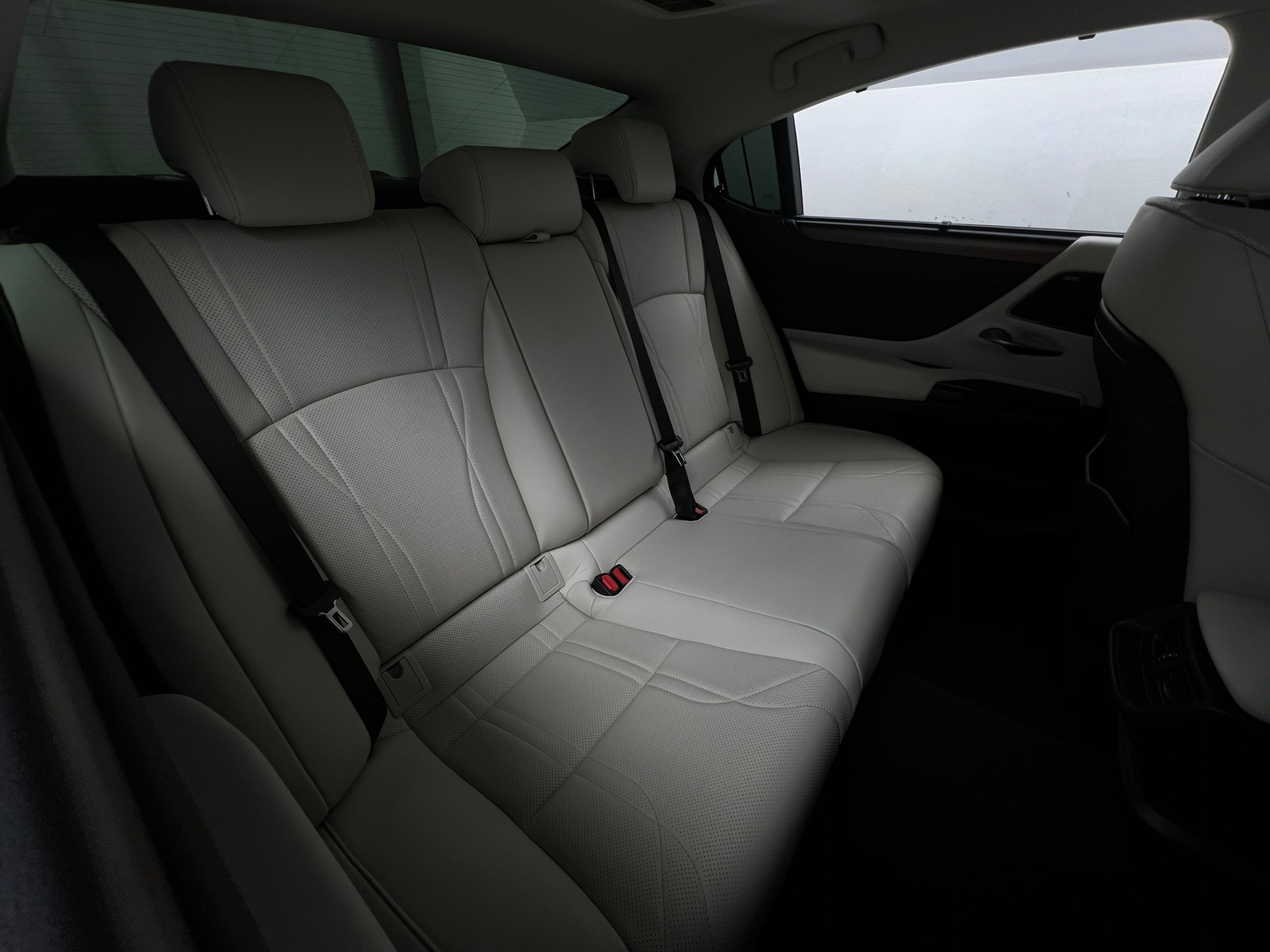 Thumbnail: 2024 Lexus ES - 5