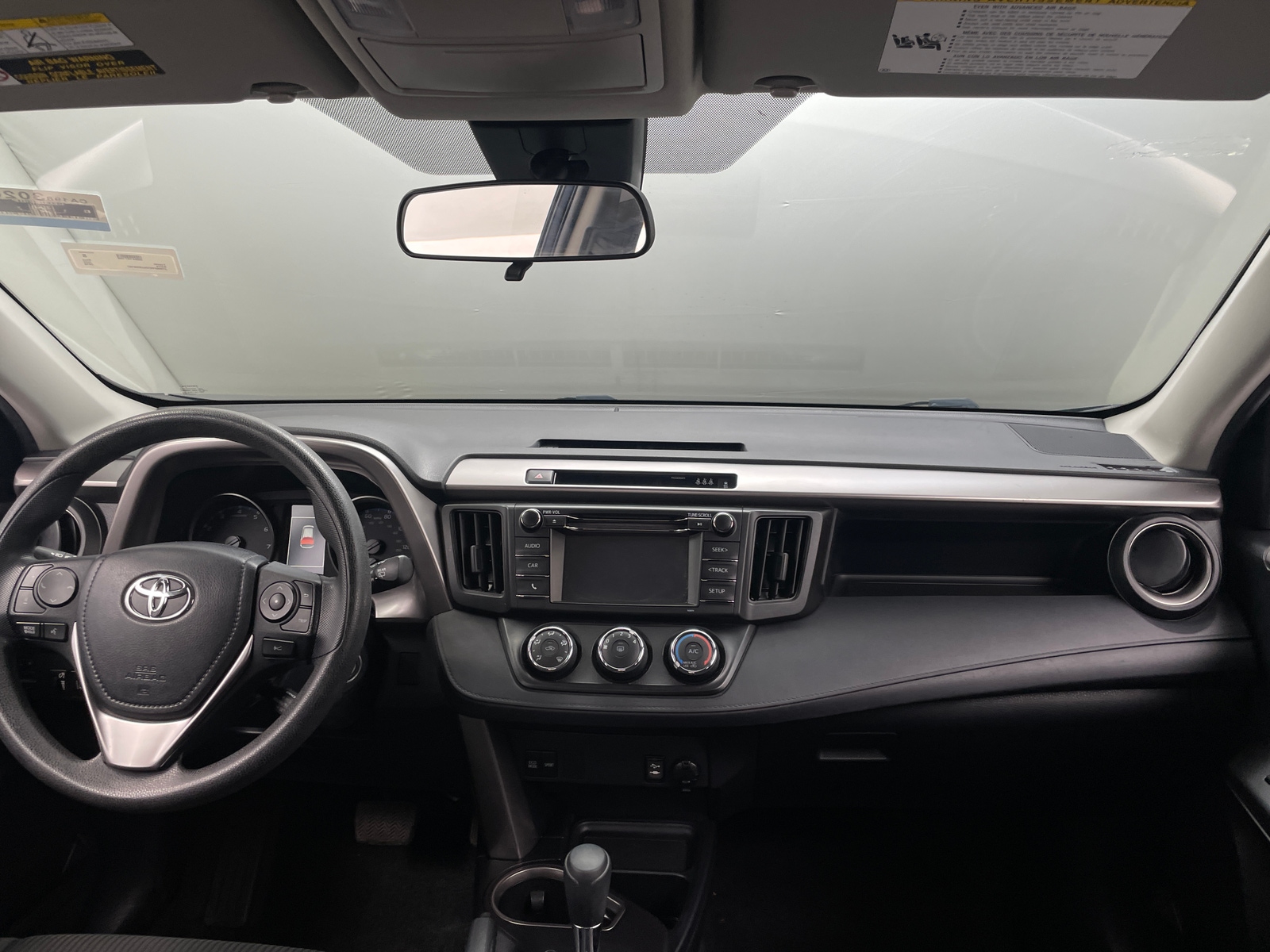 Thumbnail: 2018 Toyota RAV4 - 3