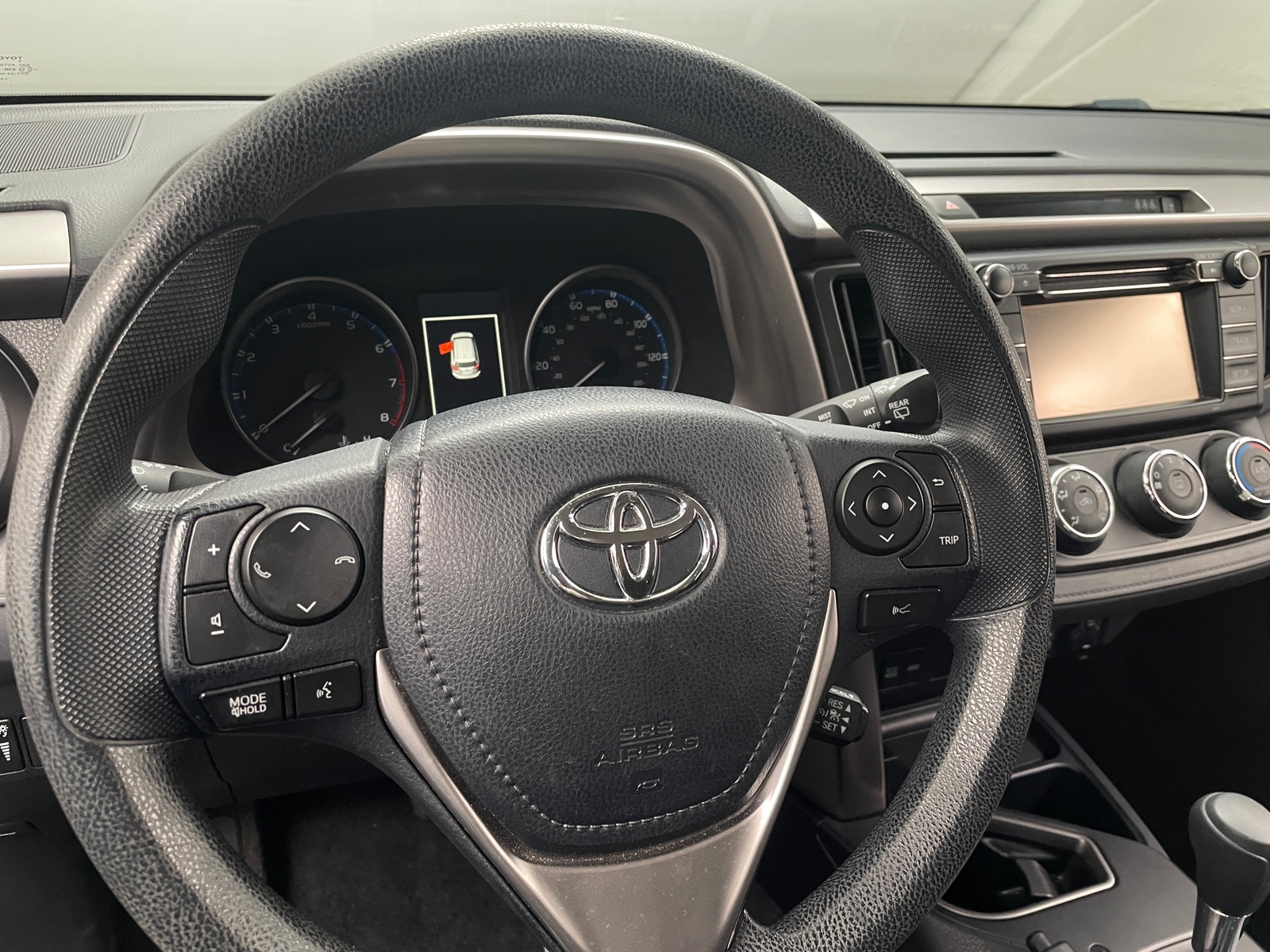 Thumbnail: 2018 Toyota RAV4 - 5