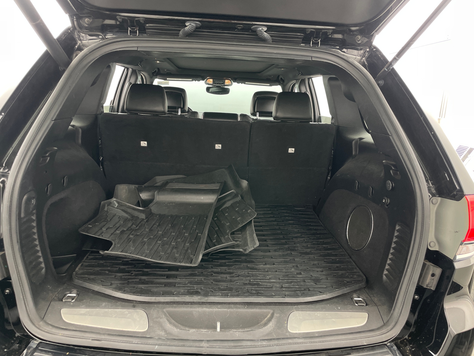 Thumbnail: 2019 Jeep Grand Cherokee - 6