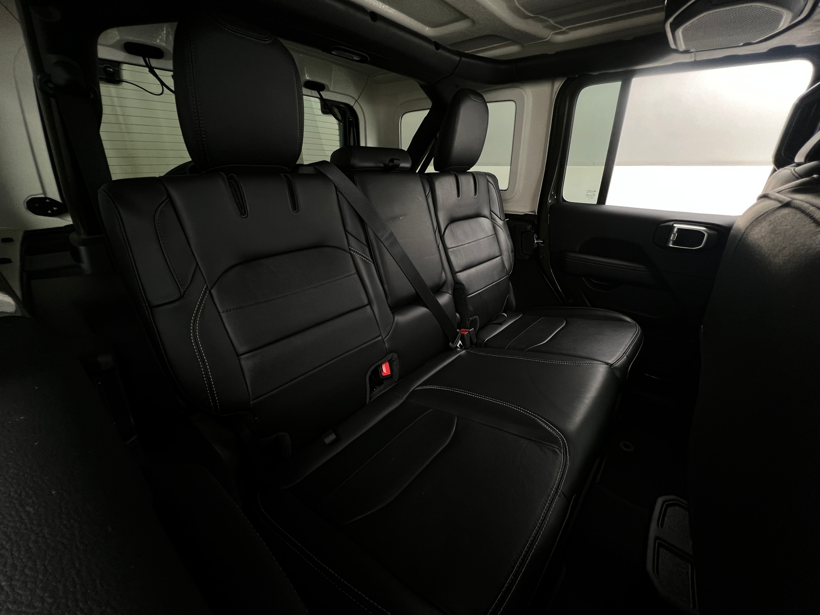 Thumbnail: 2022 Jeep Wrangler - 5