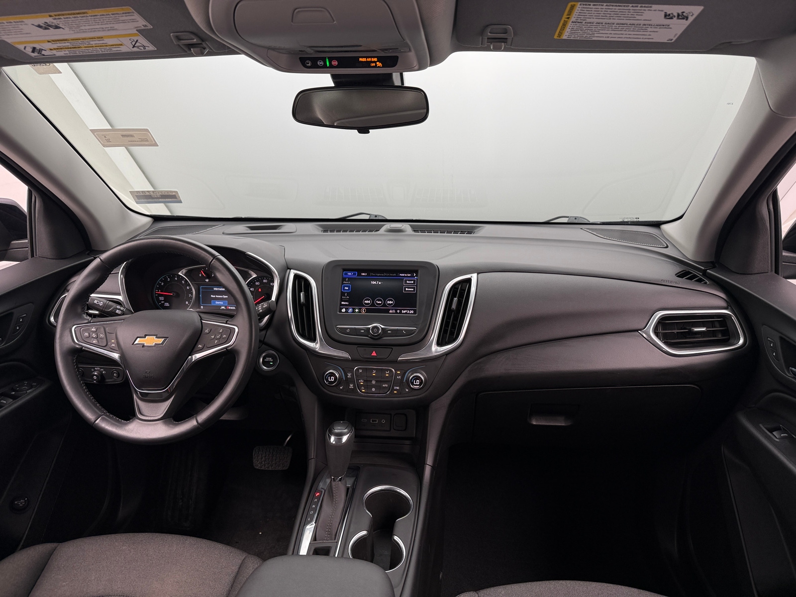 Thumbnail: 2020 Chevrolet Equinox - 3