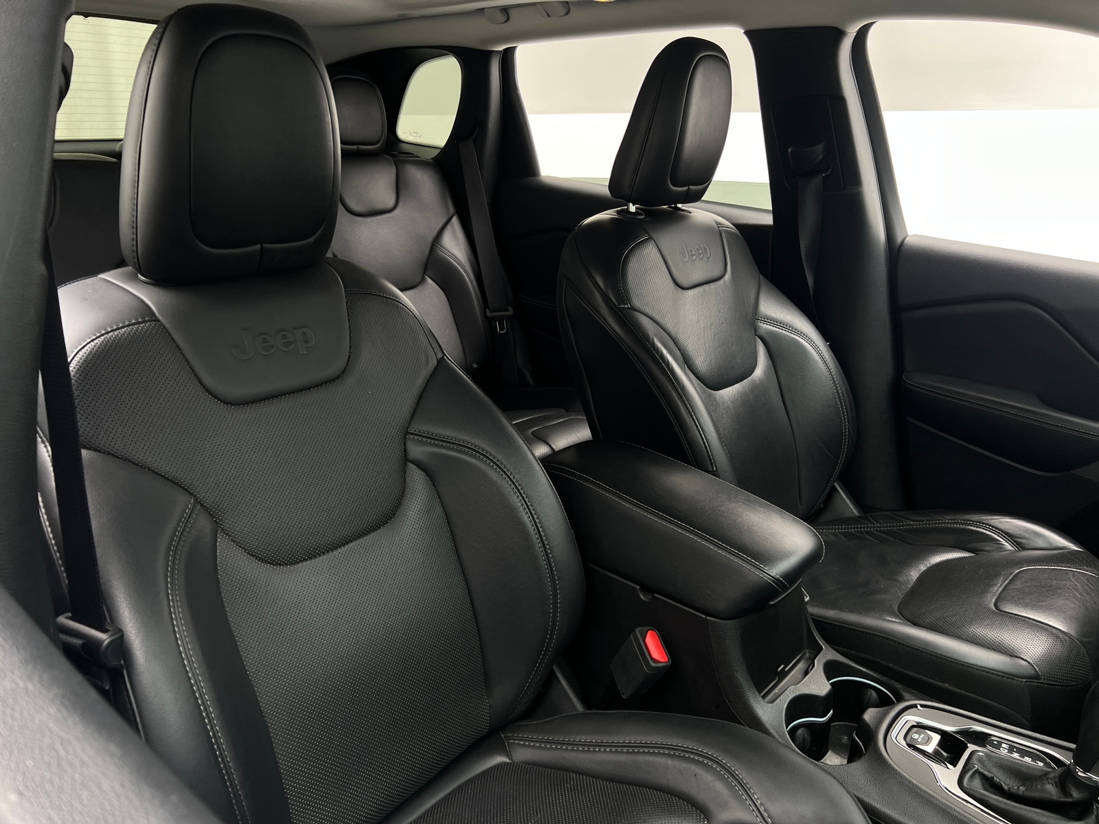 Thumbnail: 2019 Jeep Cherokee - 2