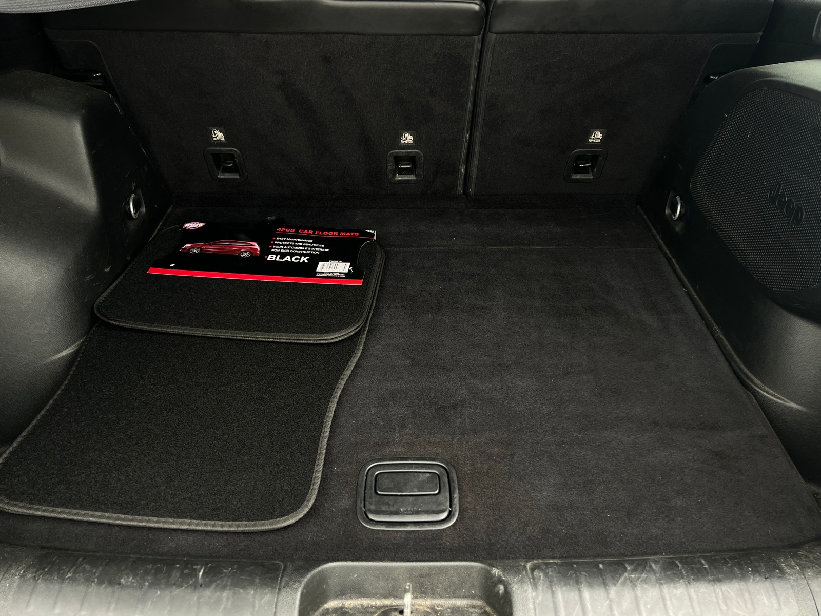 Thumbnail: 2019 Jeep Cherokee - 7